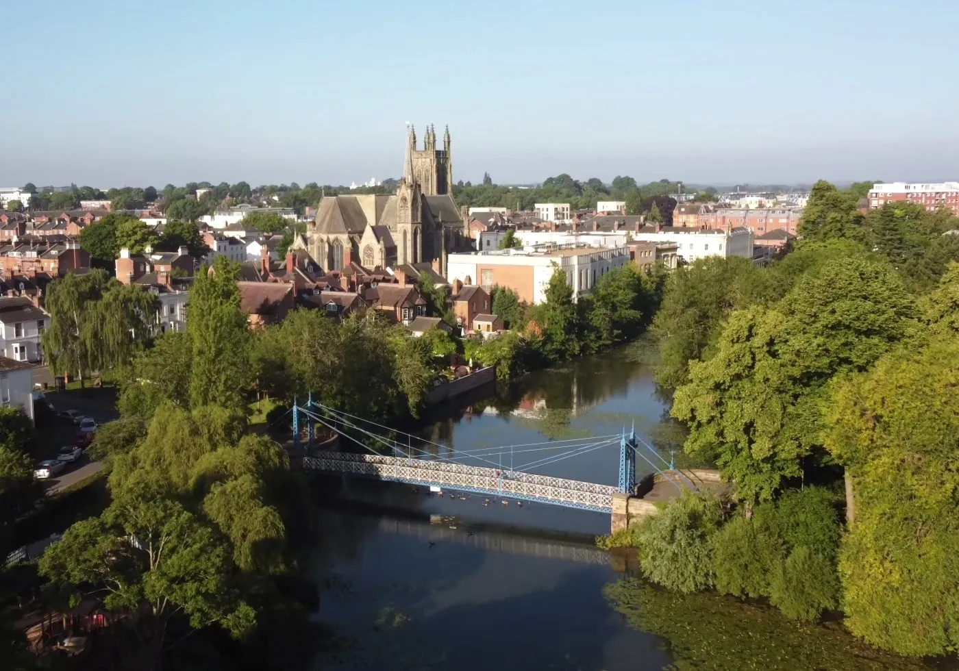 Photo showing: An aerial view of the River Leam in Royal Leamington Spa.