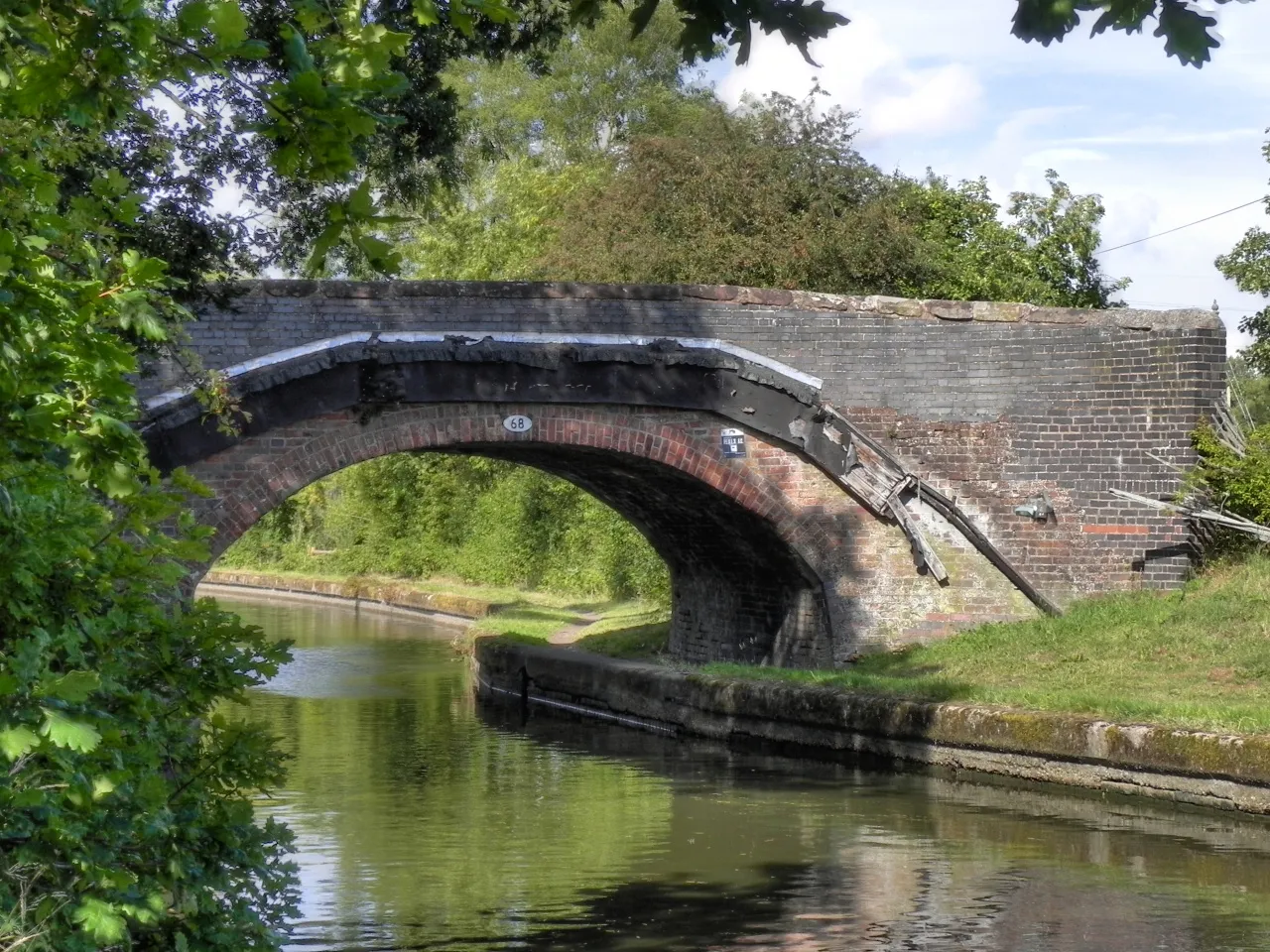 Photo showing: Bakers Lane Bridge
