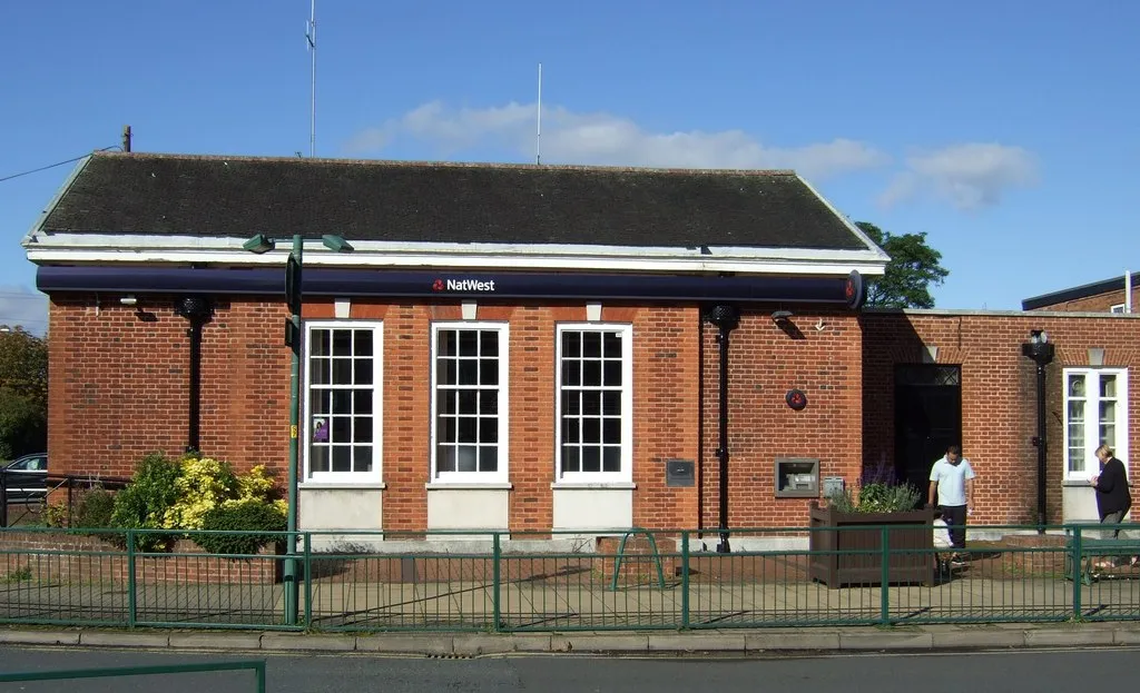 Photo showing: Bank on Station Road, Balsall Common