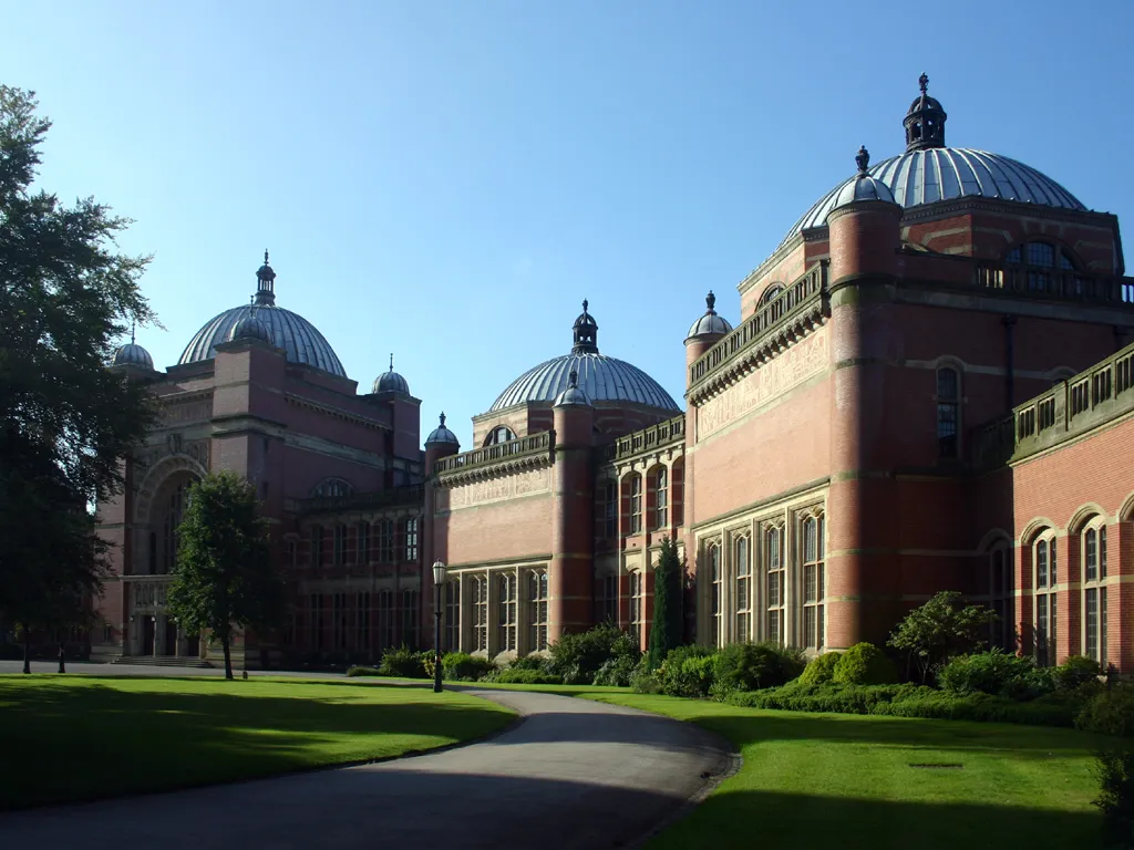 Photo showing: The Aston Webb Building in Chancellor's Court, University of Birmingham in Birmingham, United Kingdom