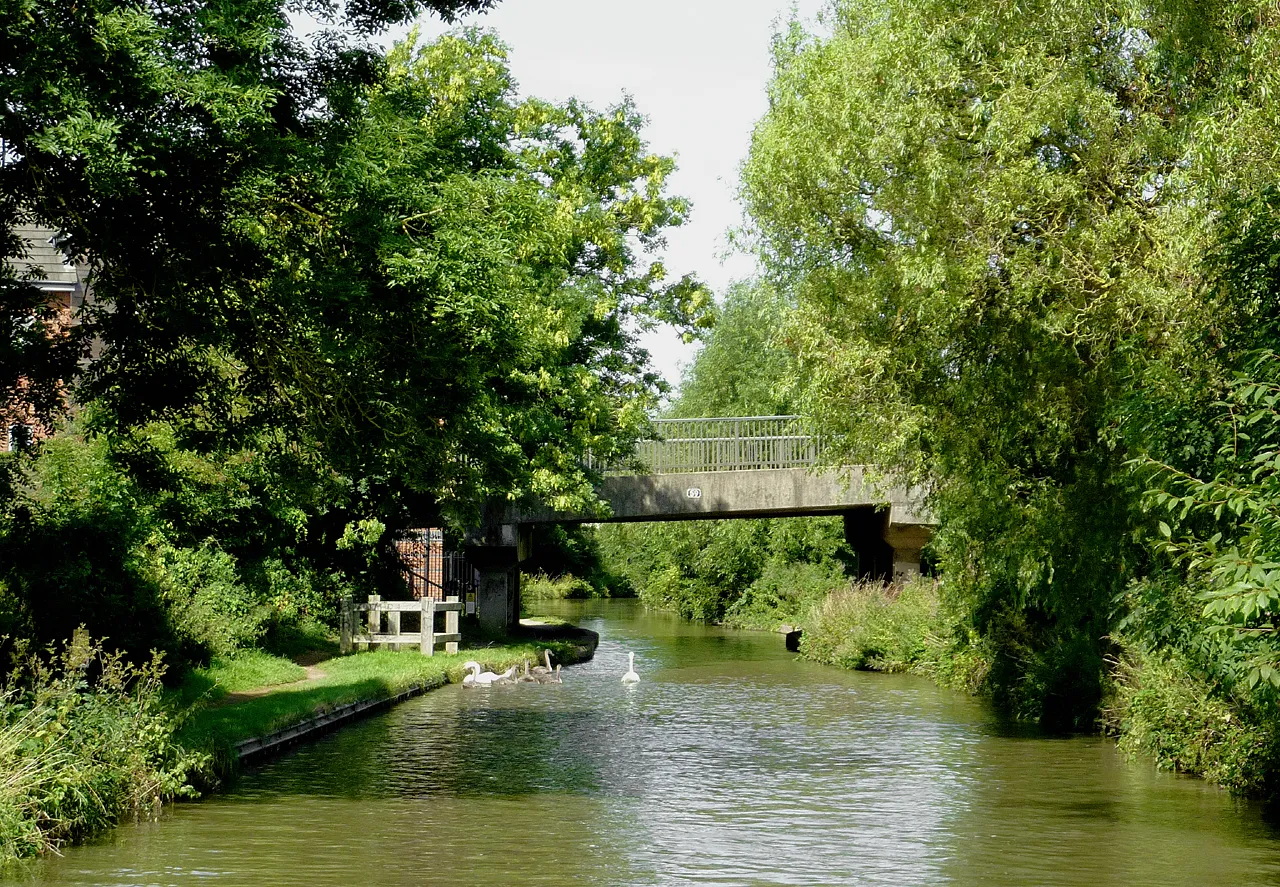 Photo showing: Boughton Road Bridge near Brownsover, Warwickshire