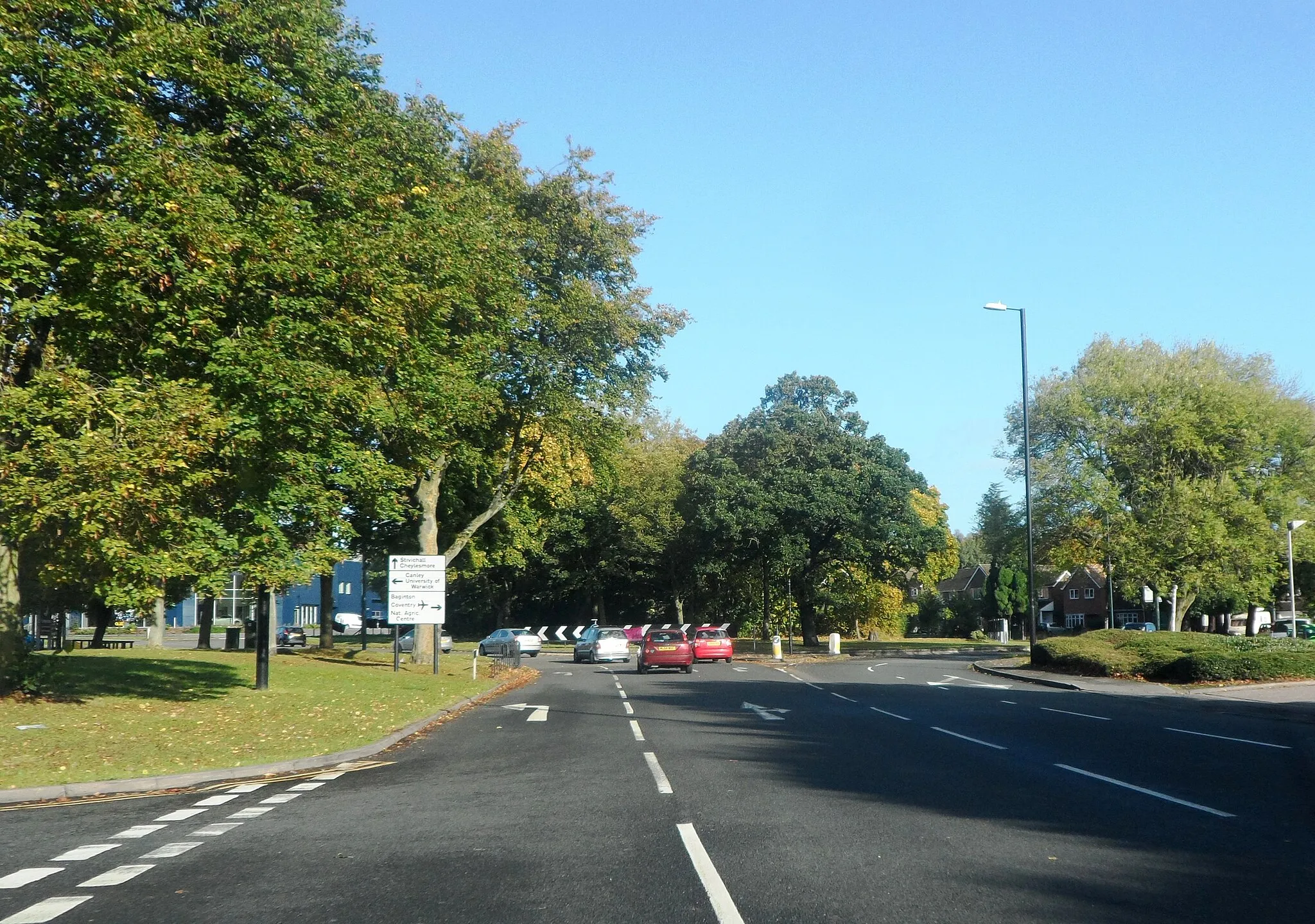 Photo showing: St Martin's Road