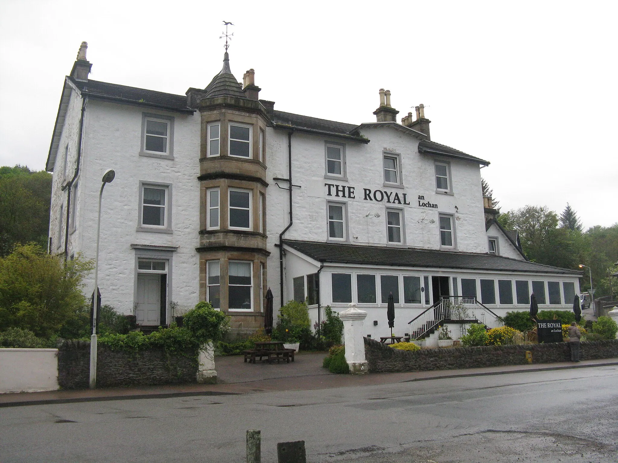 Photo showing: The Royal Hotel at Tighnabruaich