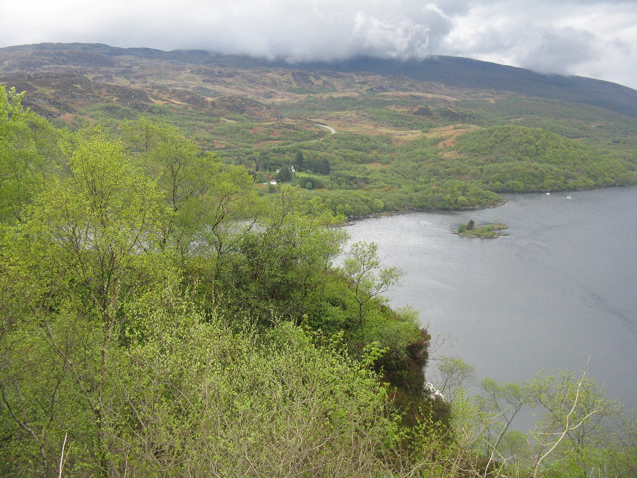 Photo showing: Looking across Loch Riddon