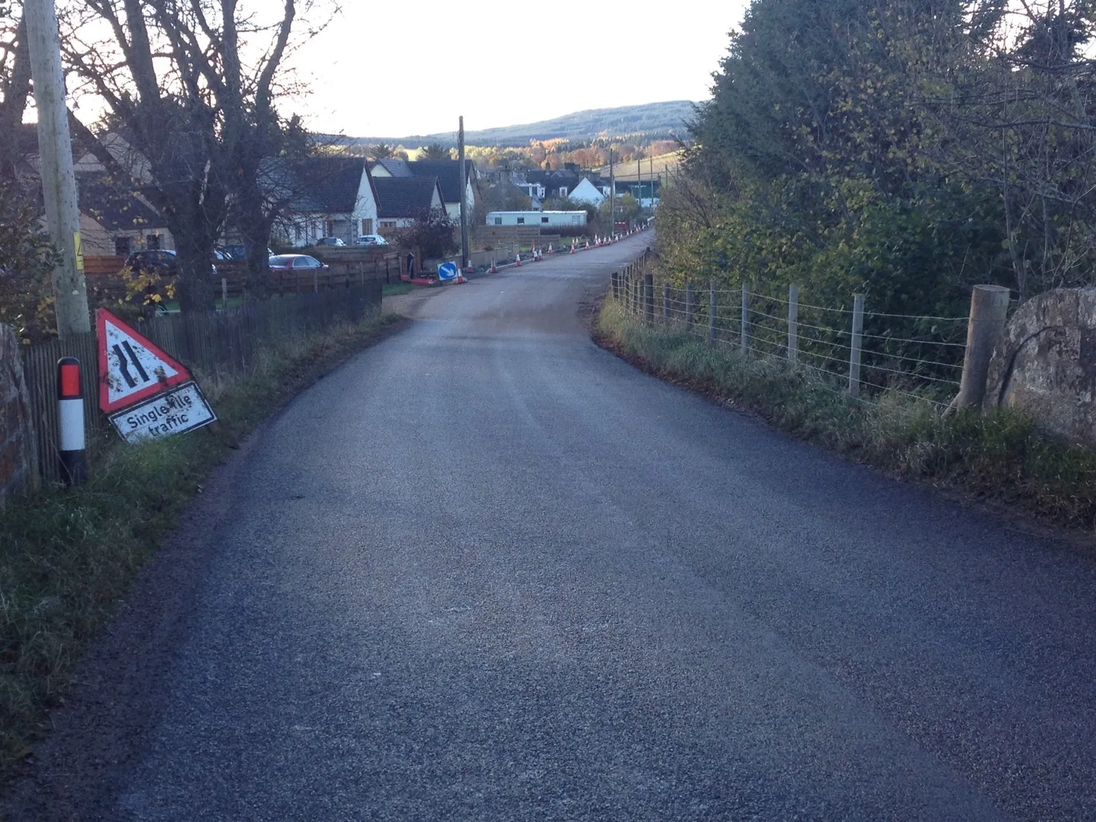 Photo showing: Minor road at Mulben