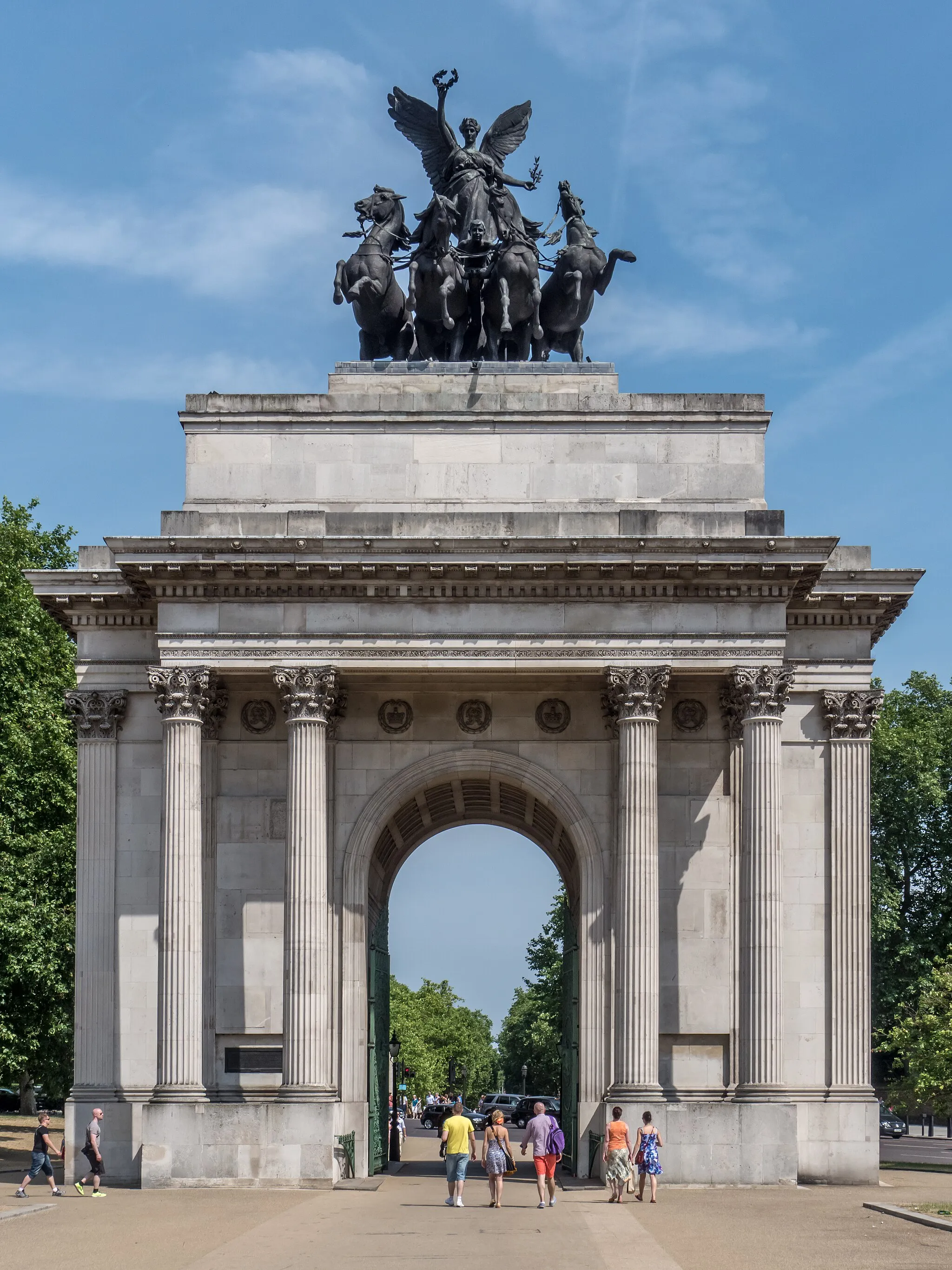 Photo showing: Wellington Arch in London