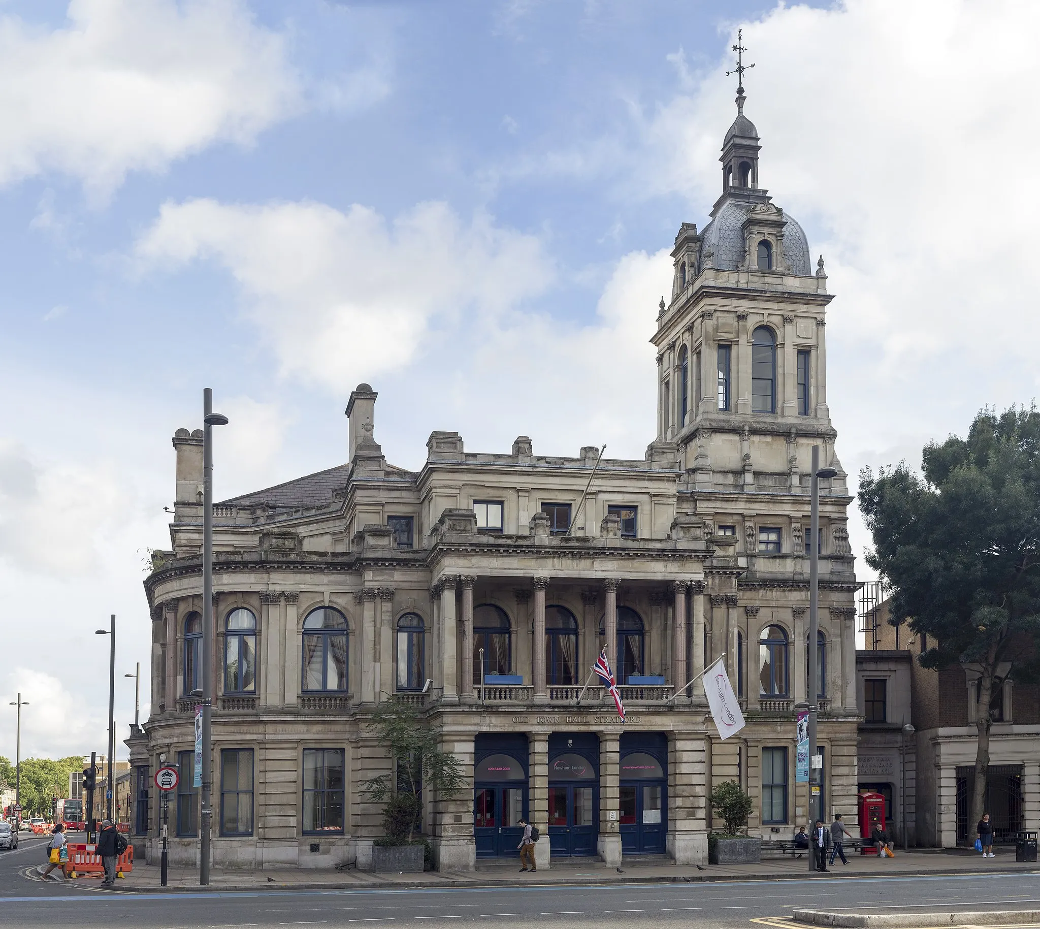 Photo showing: This is a photo of listed building number 1080991.