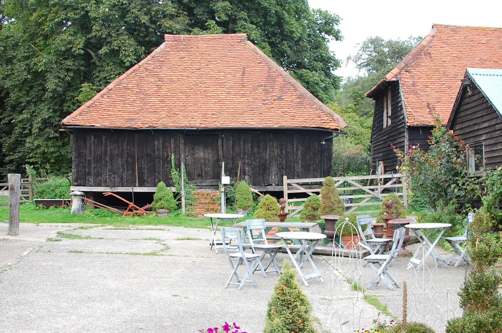 Photo showing: Barn at Norpar Barns