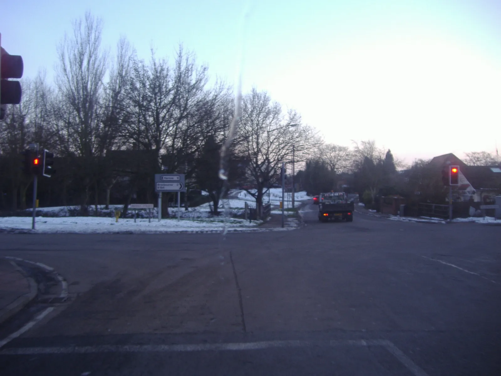 Photo showing: Junction of North Street and Nazeing Road