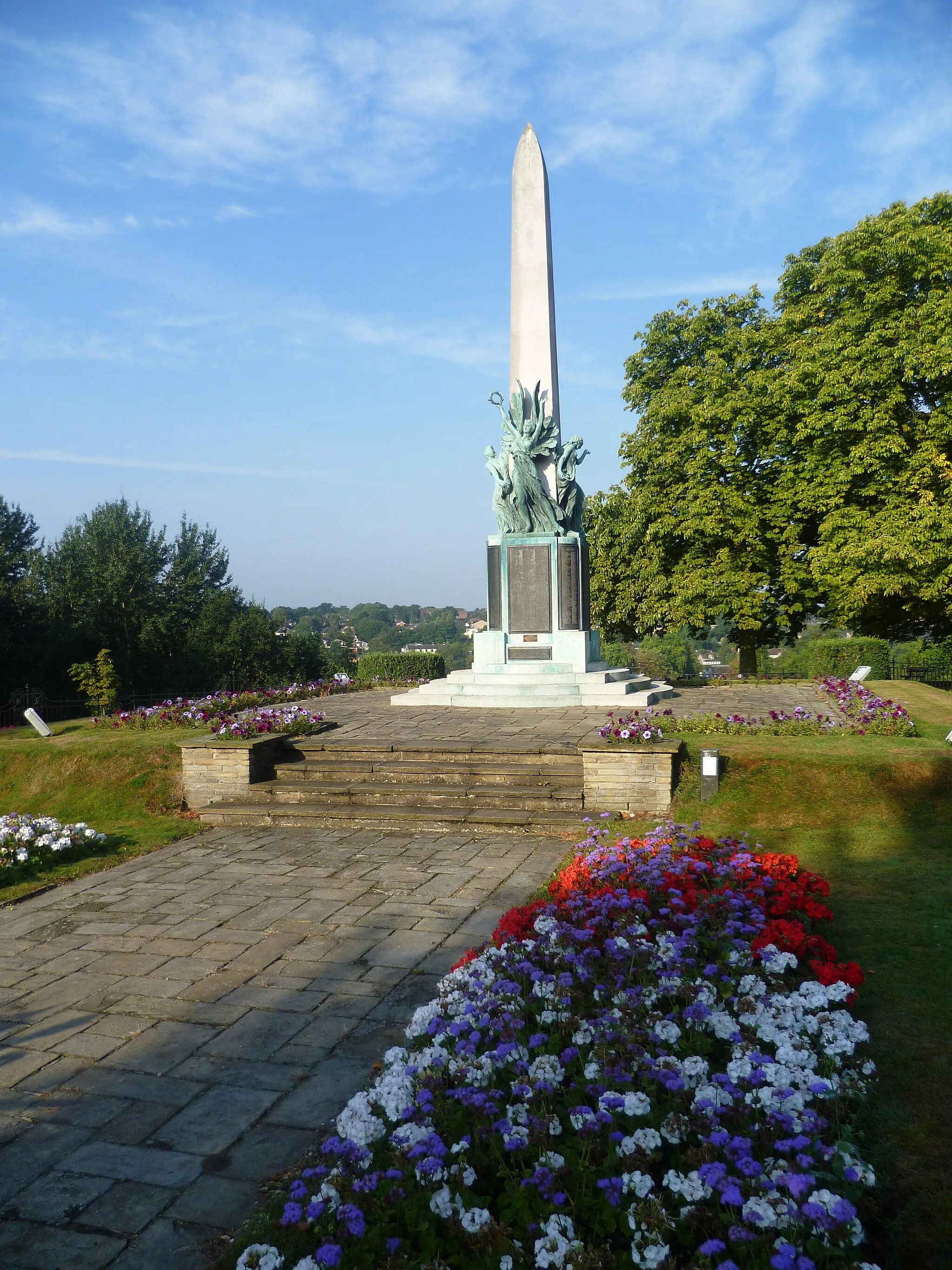 Photo showing: Bromley War Memorial