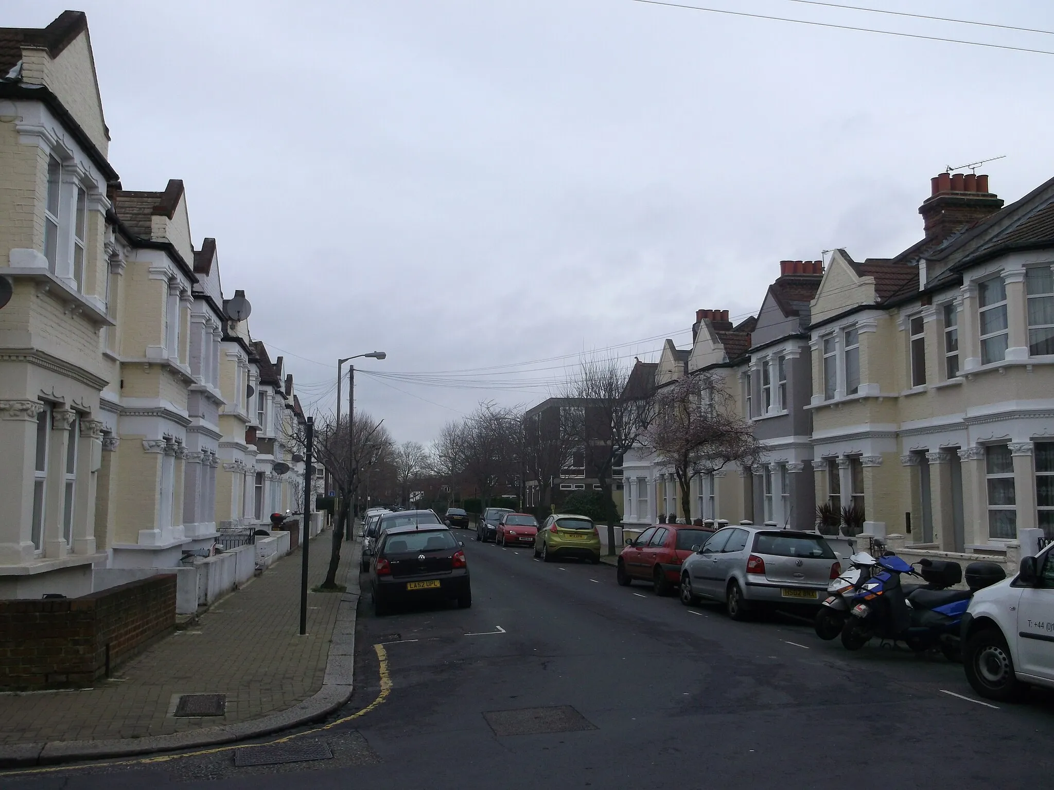 Photo showing: Atheldene Road, Earlsfield