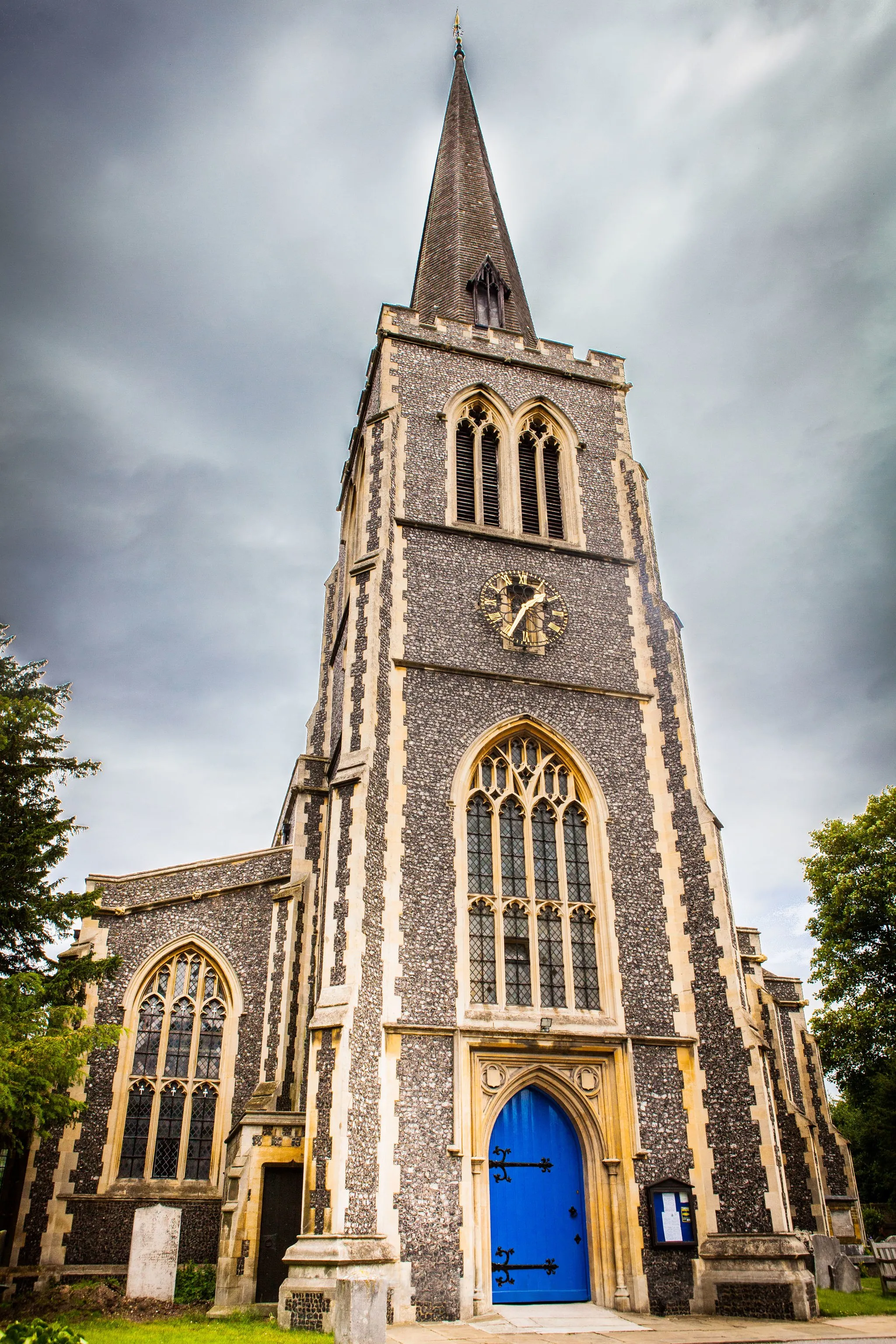 Photo showing: West front of St Mary's parish church, Wimbledon, London, seen from the west