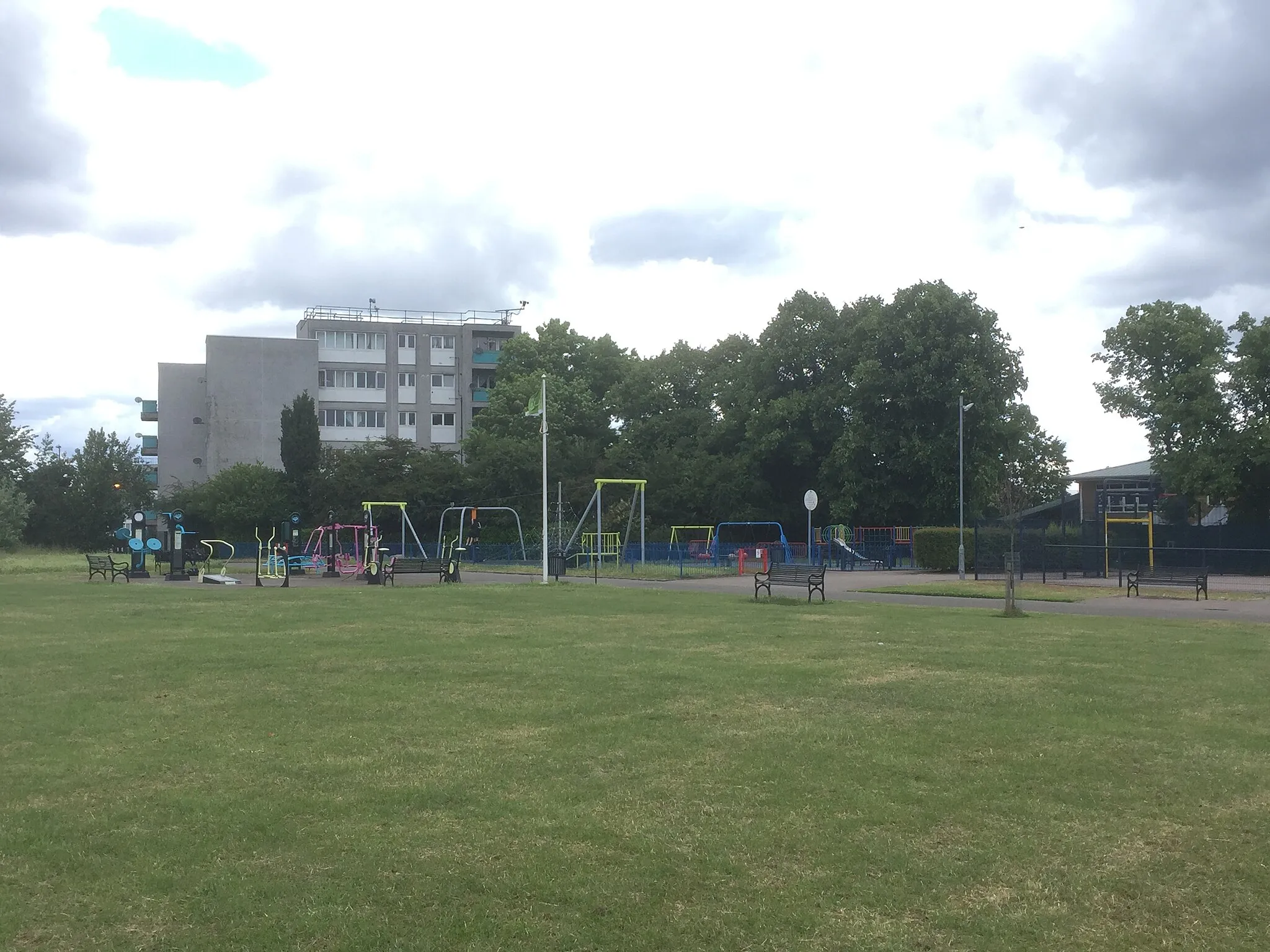 Photo showing: Photograph of the children’s playground and outdoor gym in Horn Park