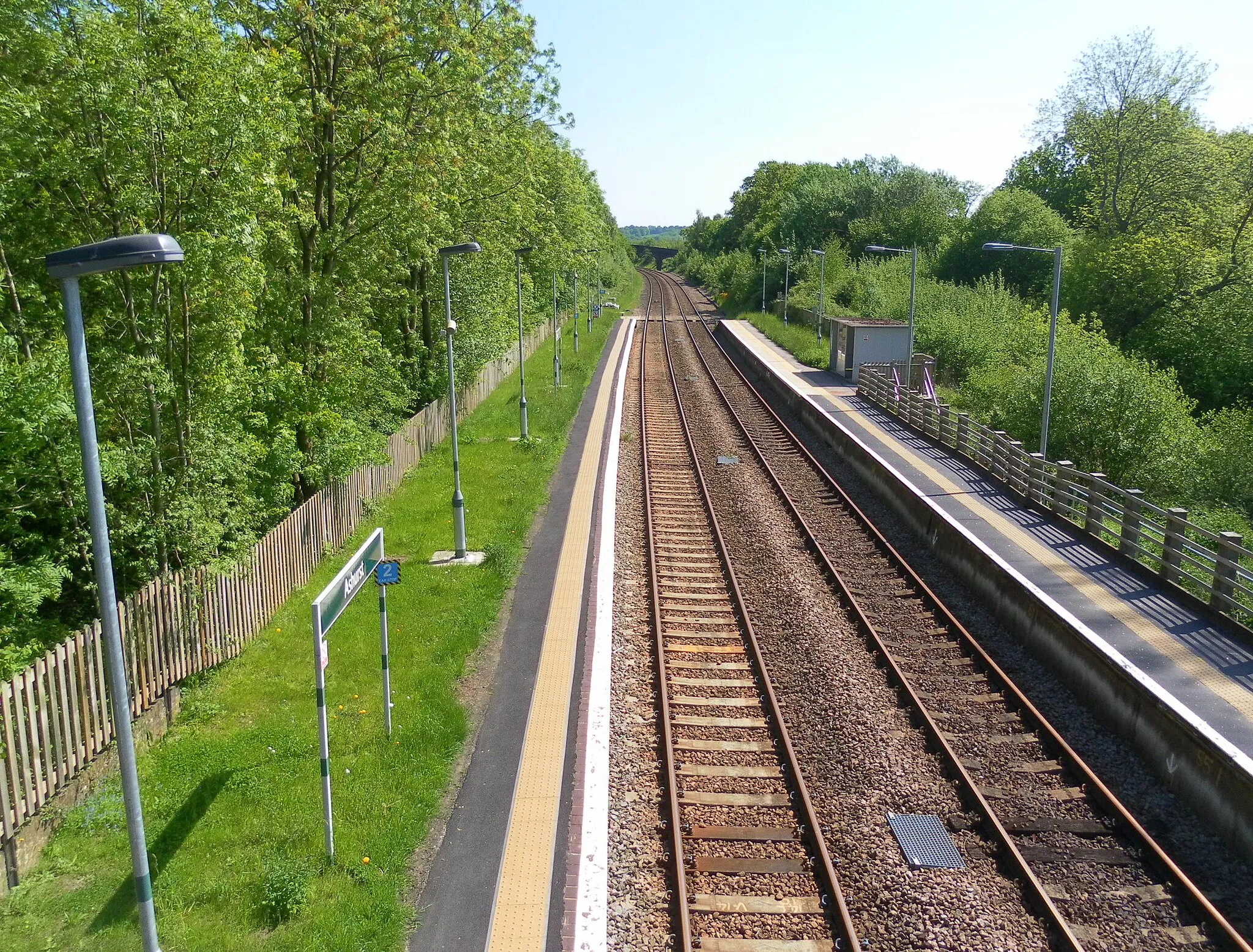 Photo showing: Ashurst railway station, Ashurst, Kent, England.