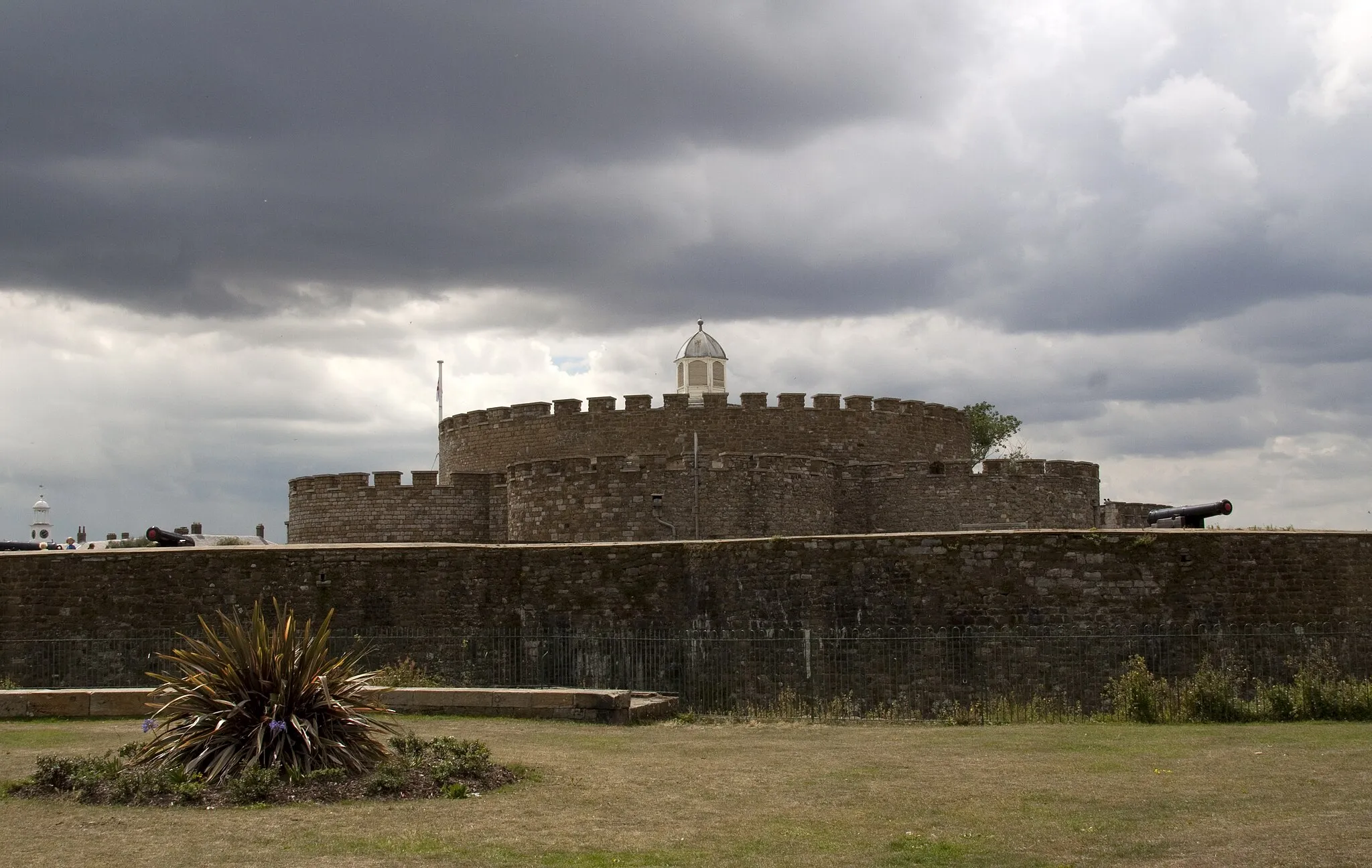 Photo showing: Deal Castle