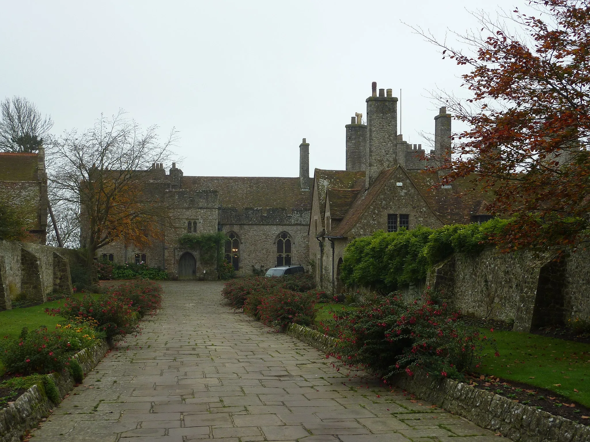 Photo showing: Lympne Castle