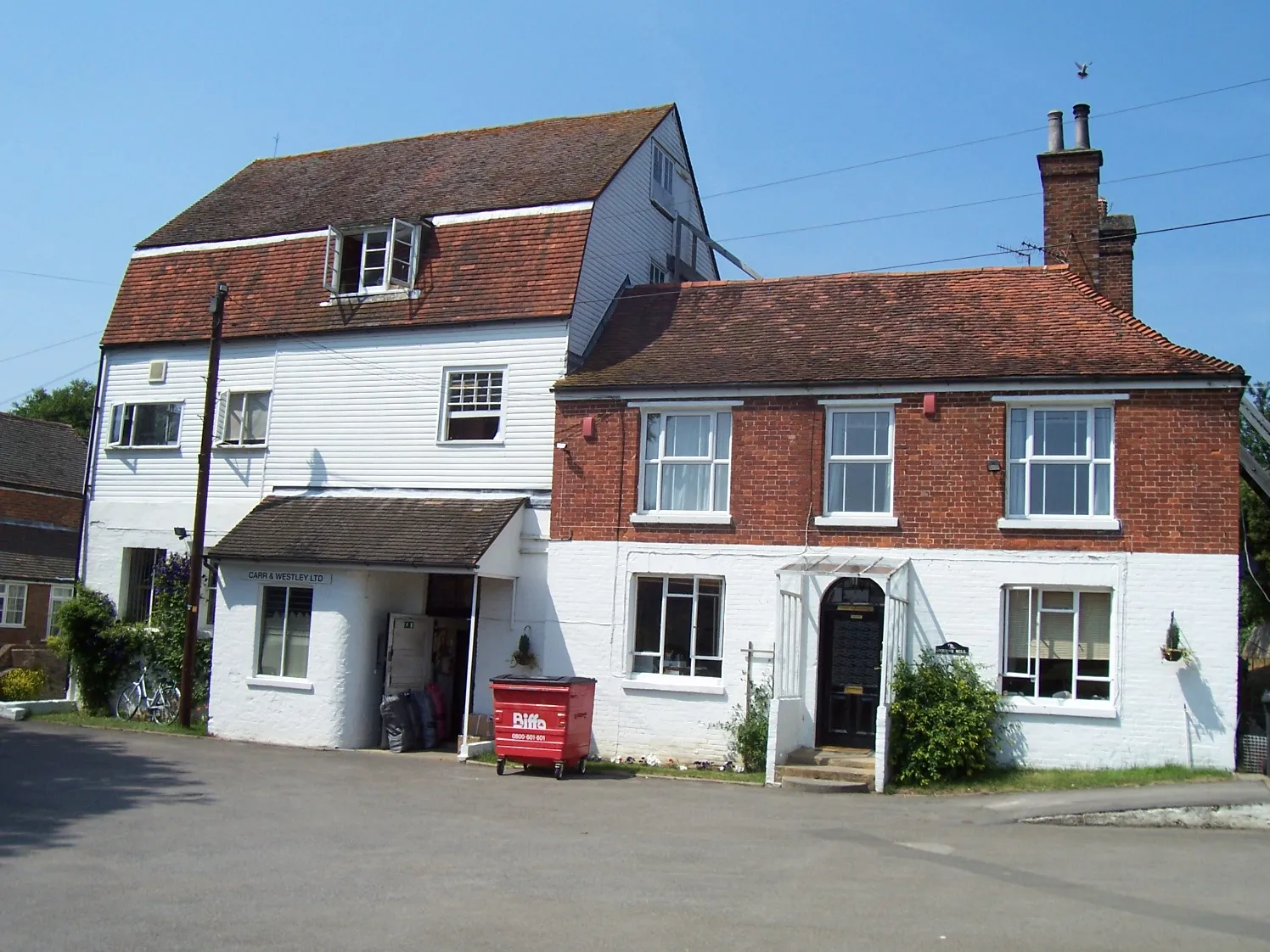 Photo showing: Bourne Mill, Hadlow, the home of Carr & Westley ltd, since they moved down from Holborn, London during the Blitz.