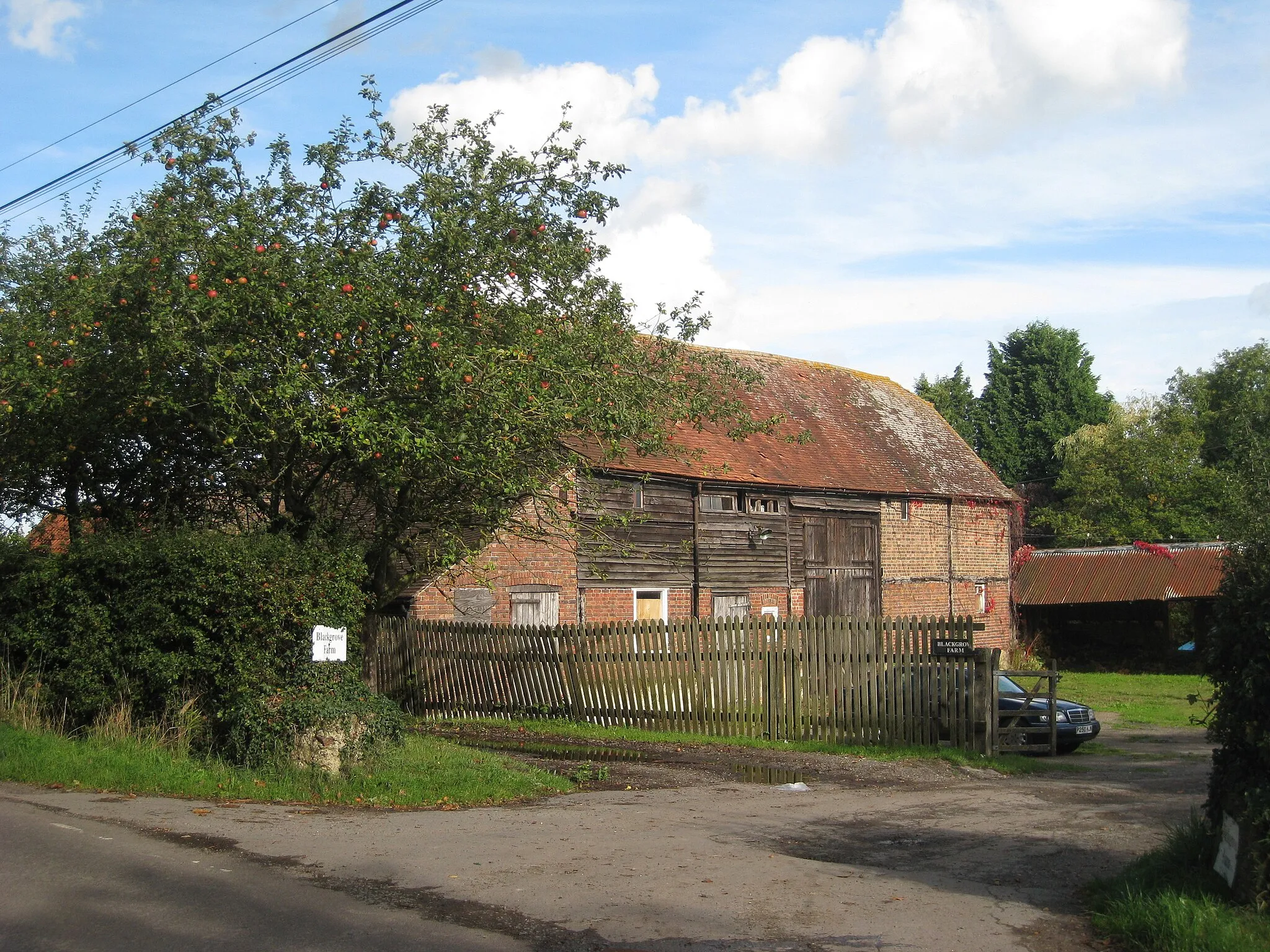 Photo showing: Barn at Blackgrove Farm