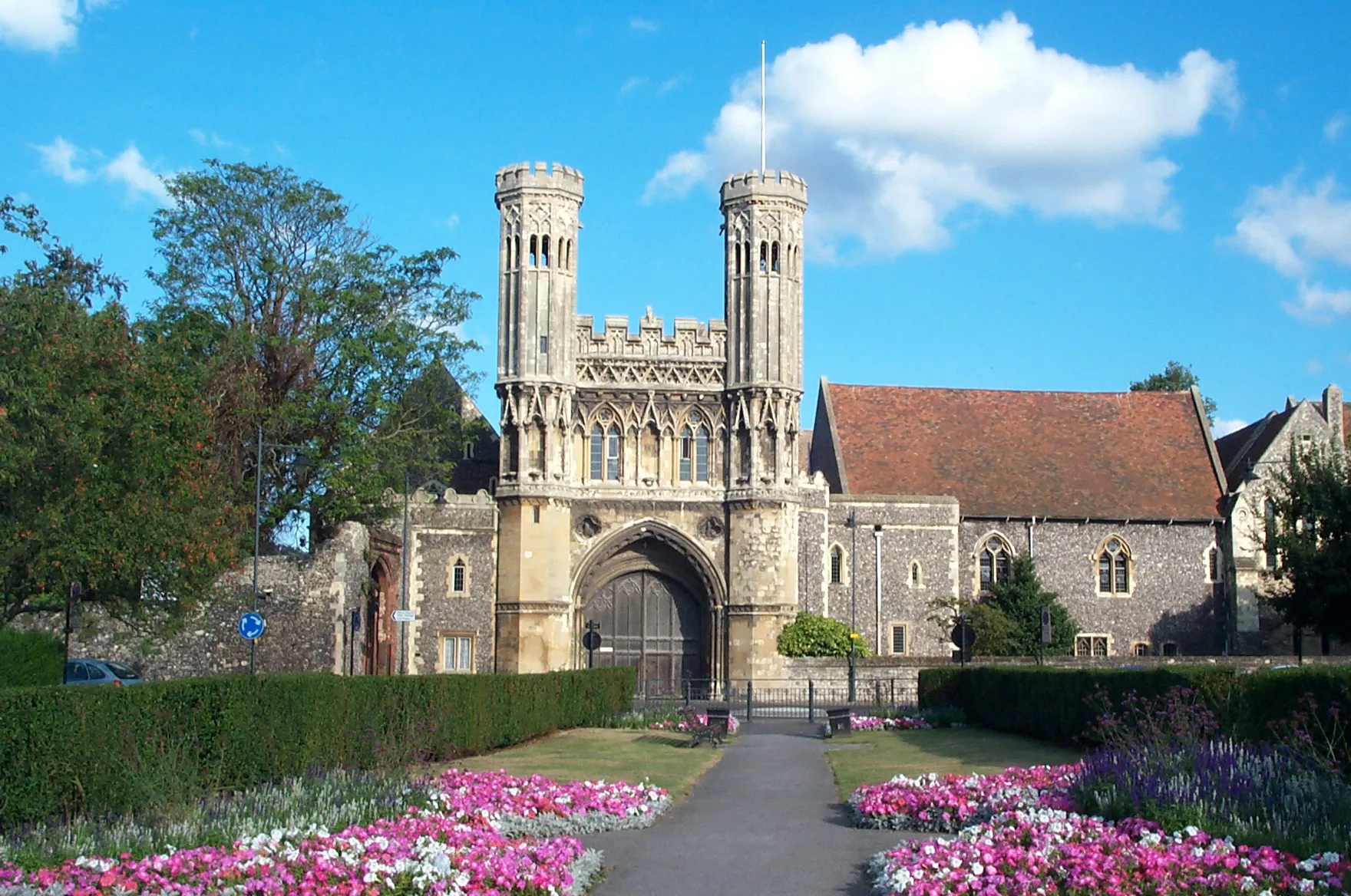 Photo showing: Great Gate of St. Augustine's Abbey, taken Sep 2002