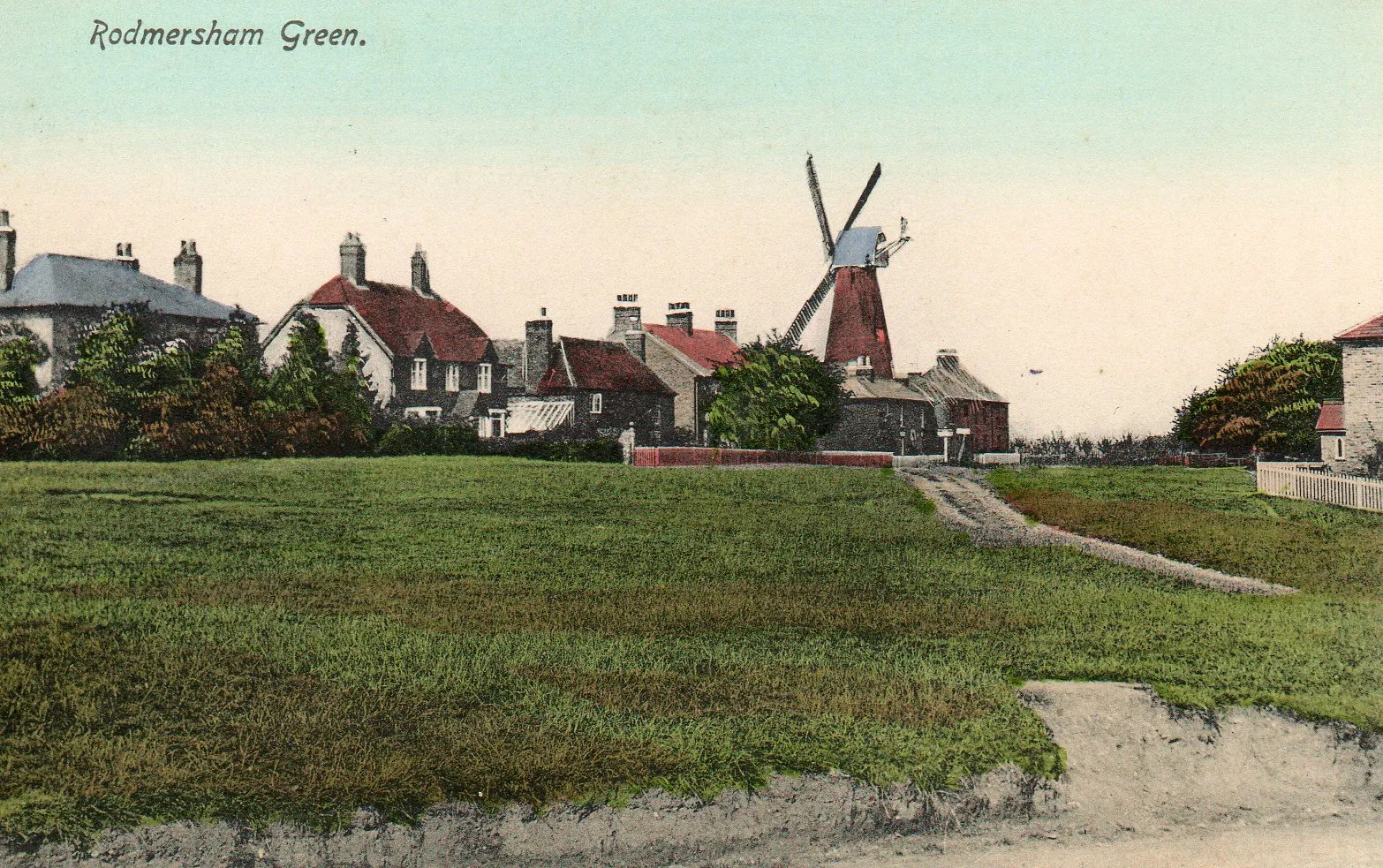 Photo showing: Rodmersham Green Mill, Postcard pre 1917b as mill still has sails