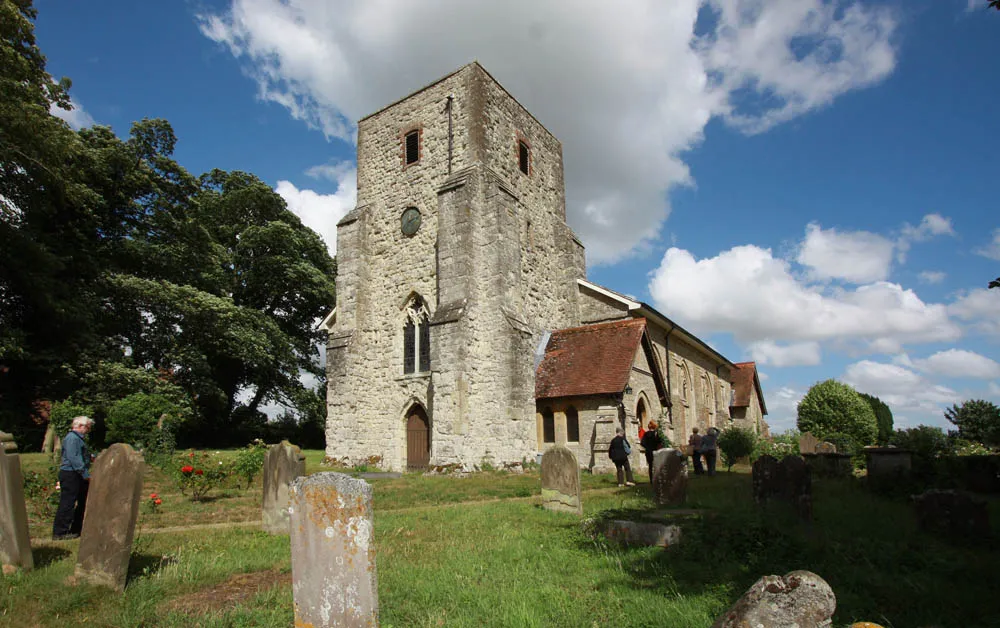 Photo showing: St Michael & All Angels, Chart Sutton
