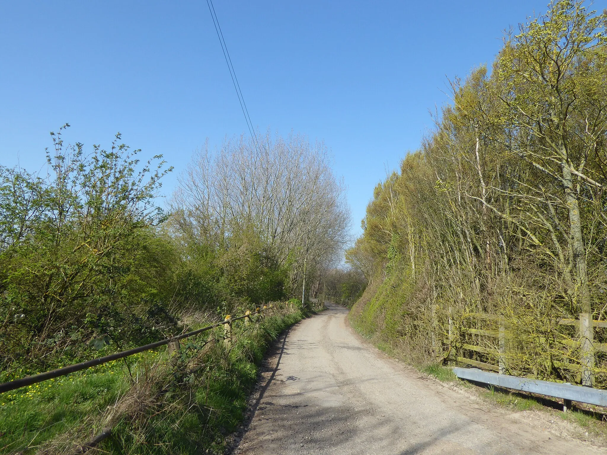 Photo showing: Bridleway next to the M2