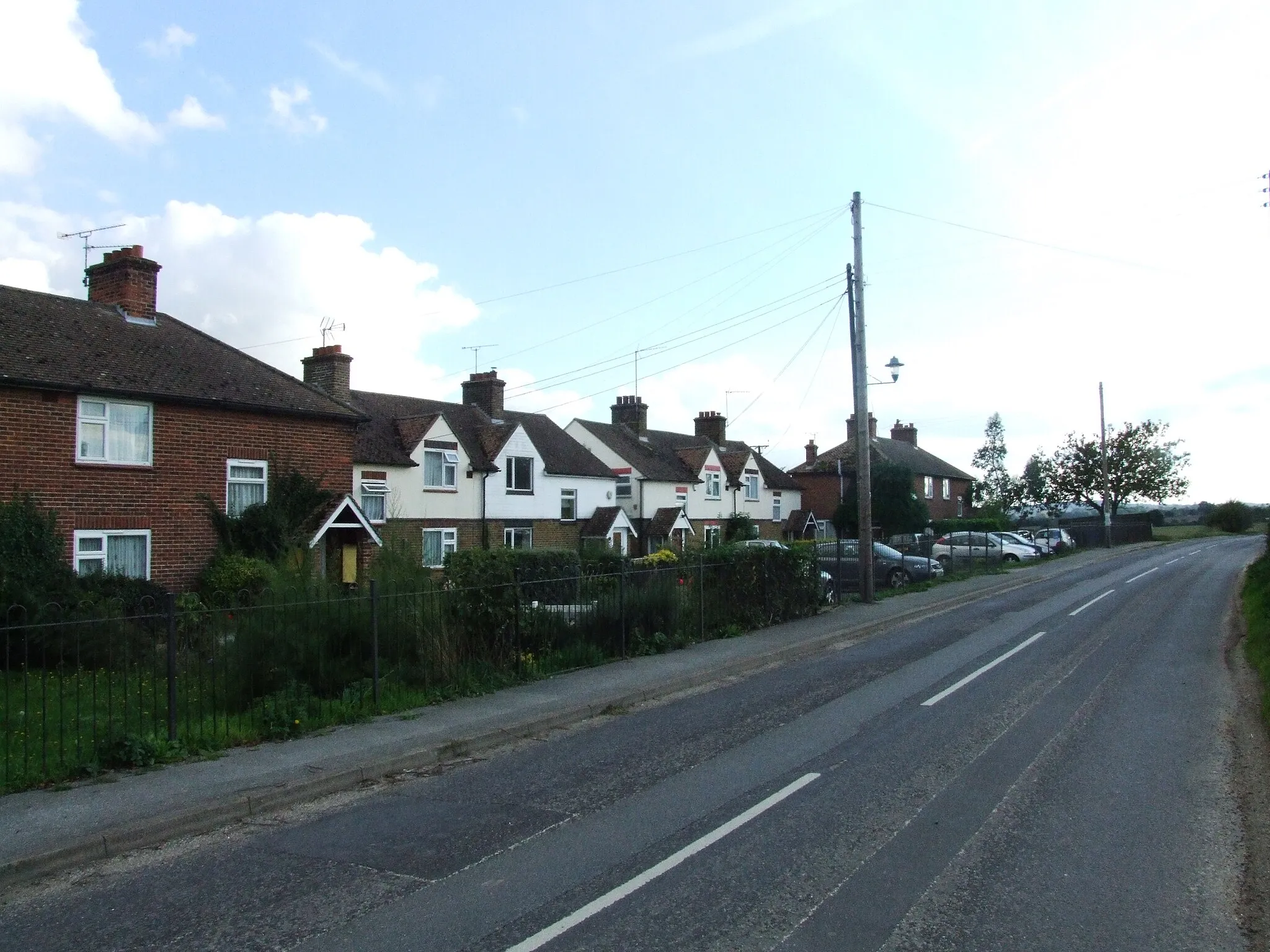 Photo showing: All Saints View, Graveney