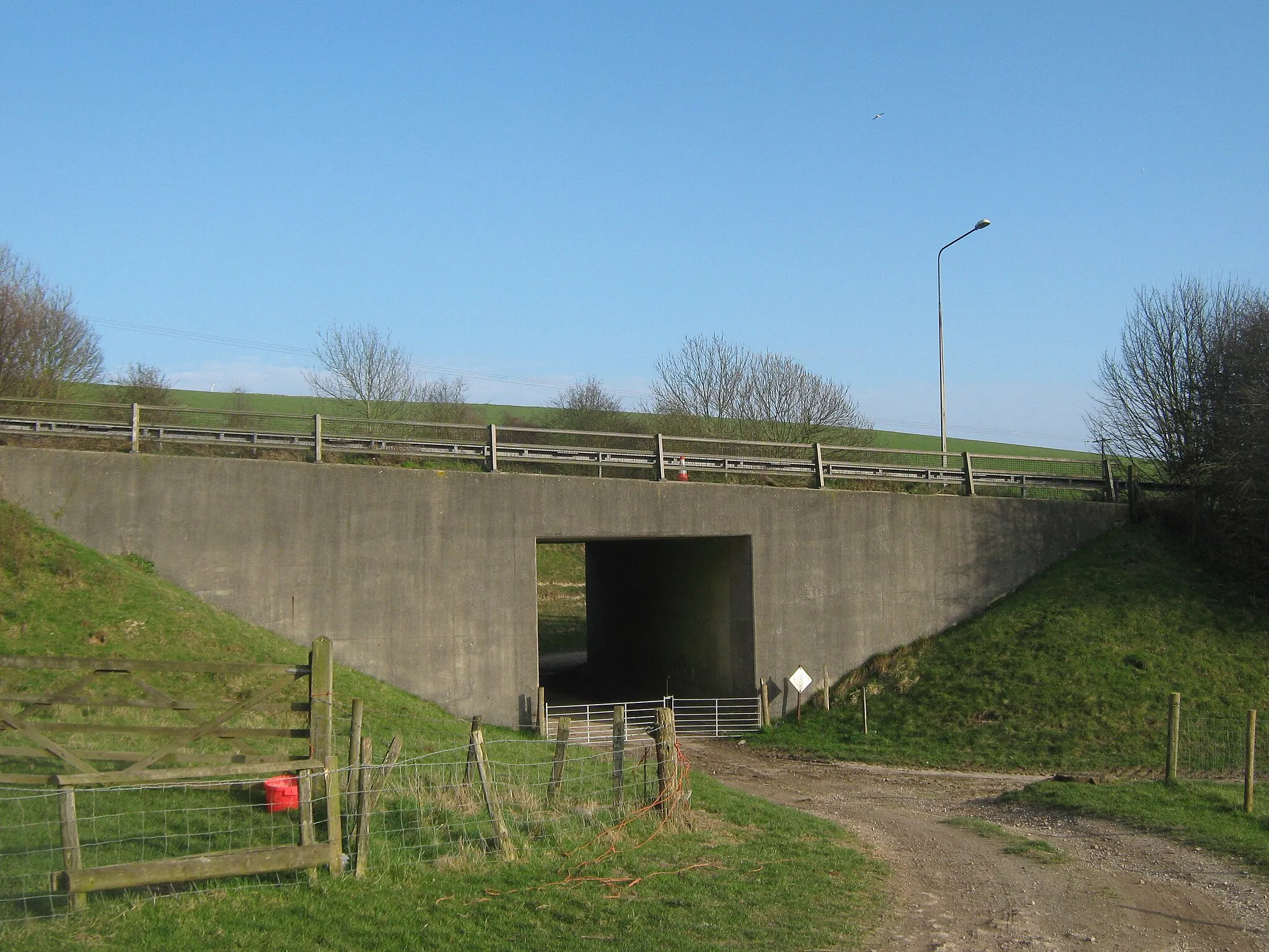 Photo showing: A2 Bridge in Broadlees Farm