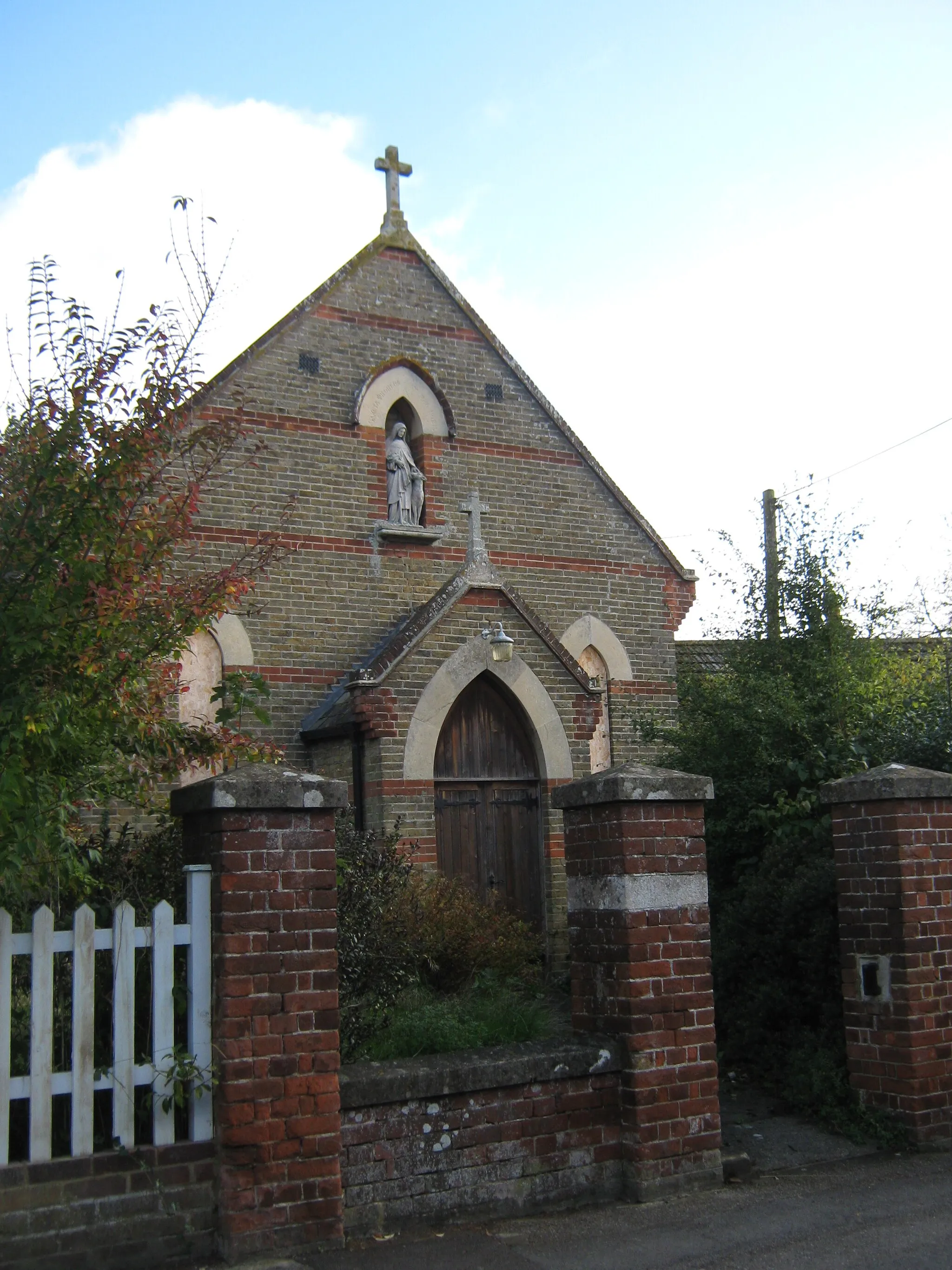 Photo showing: Closed church