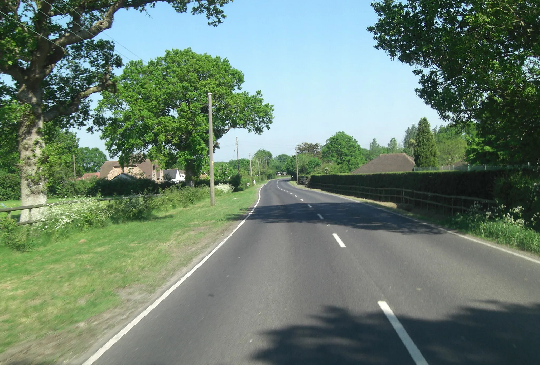 Photo showing: A262 south of Fredith Farm