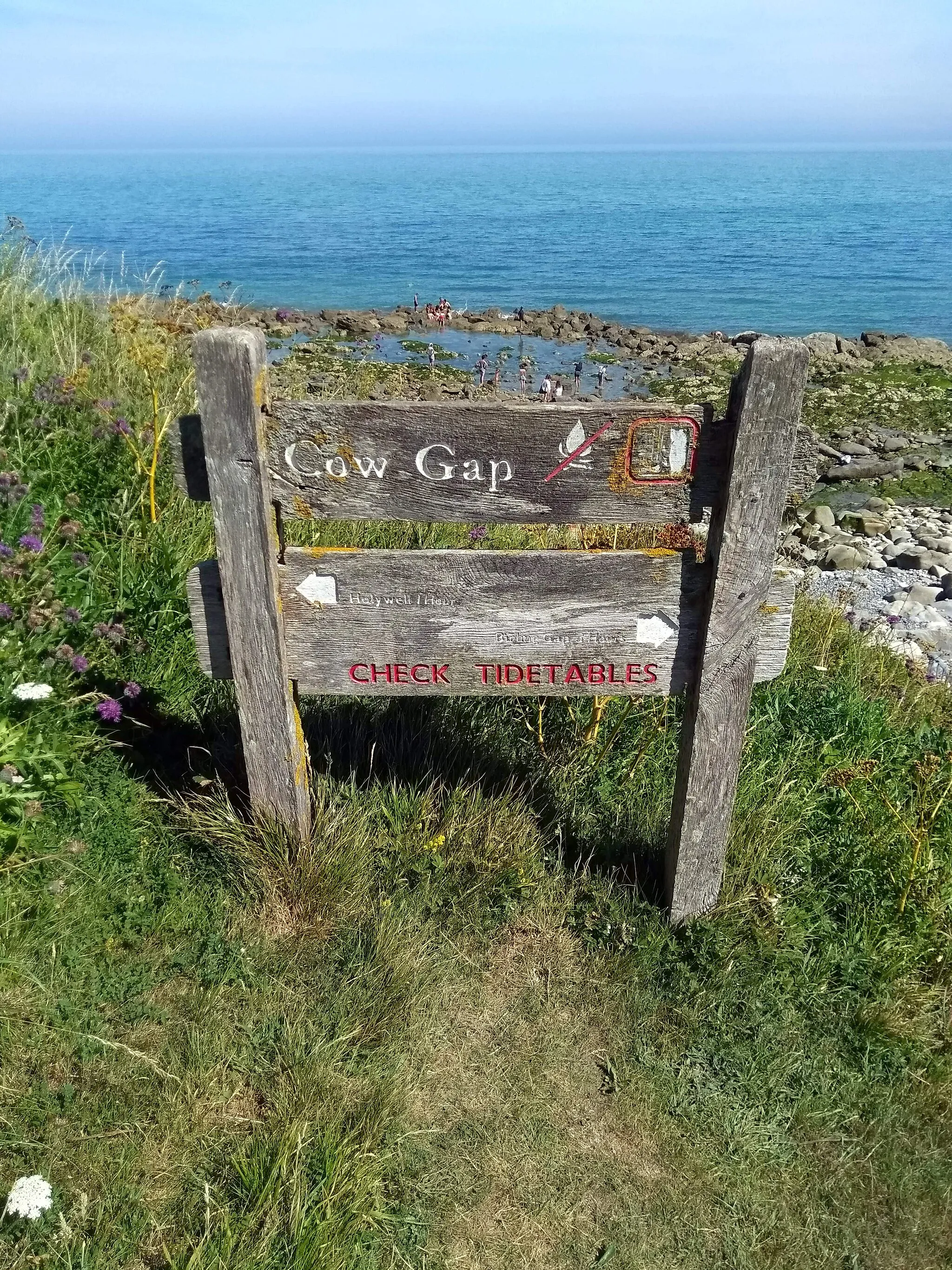 Photo showing: Sign 'Cow Gap'