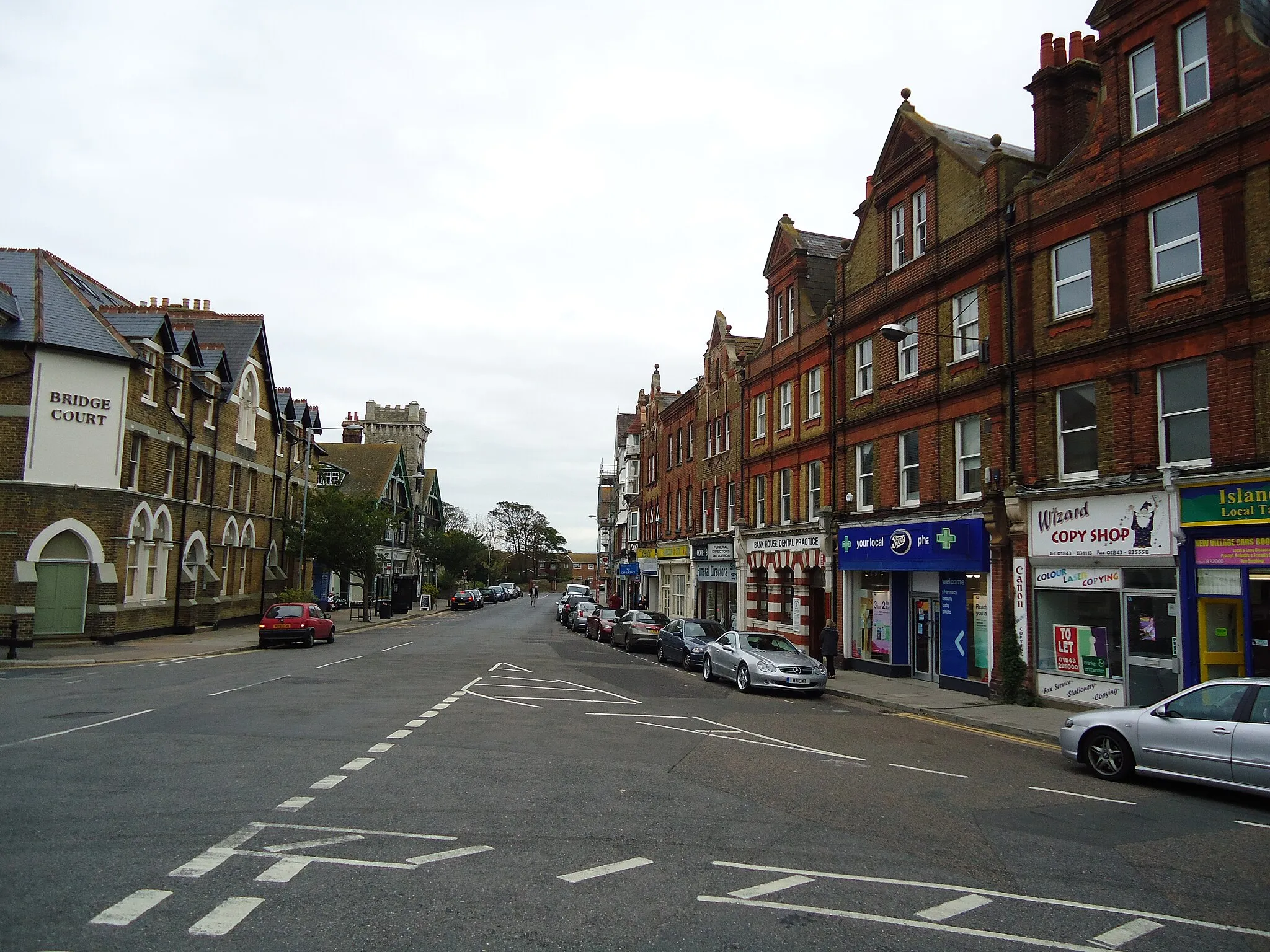 Photo showing: St Mildred's Road, Westgate on Sea