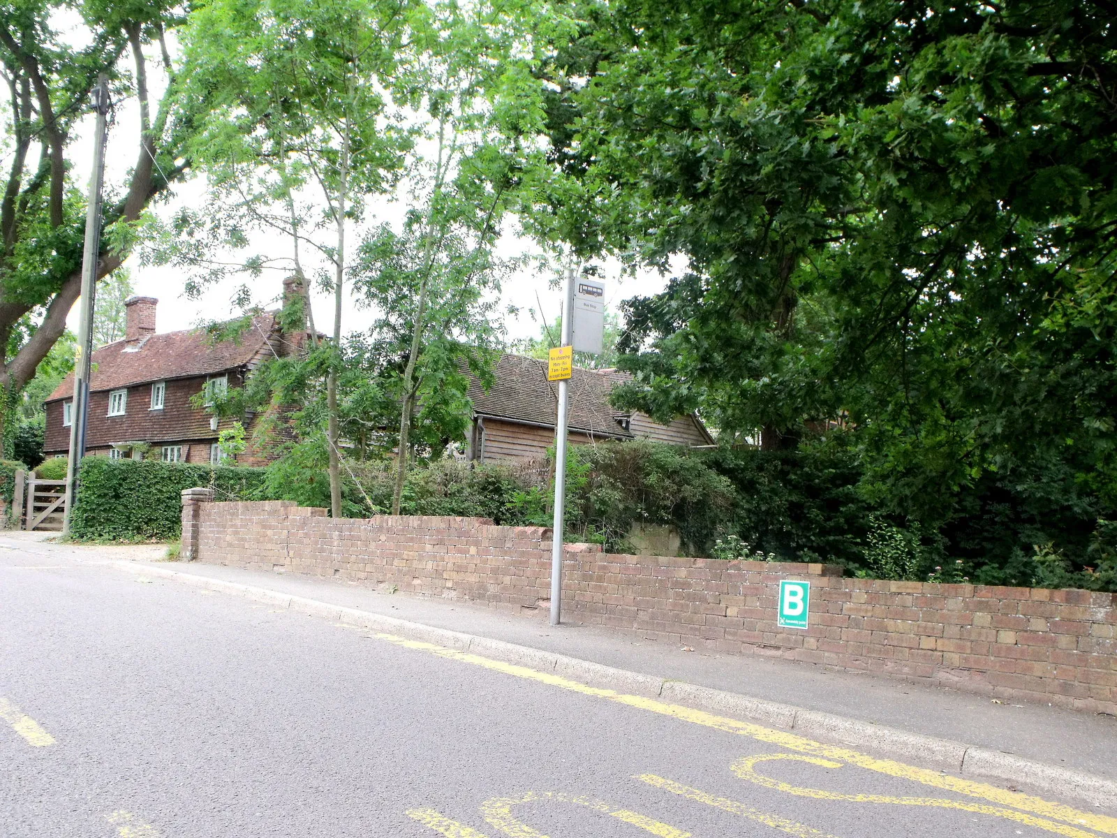 Photo showing: Bus stop, Etchingham, East Sussex