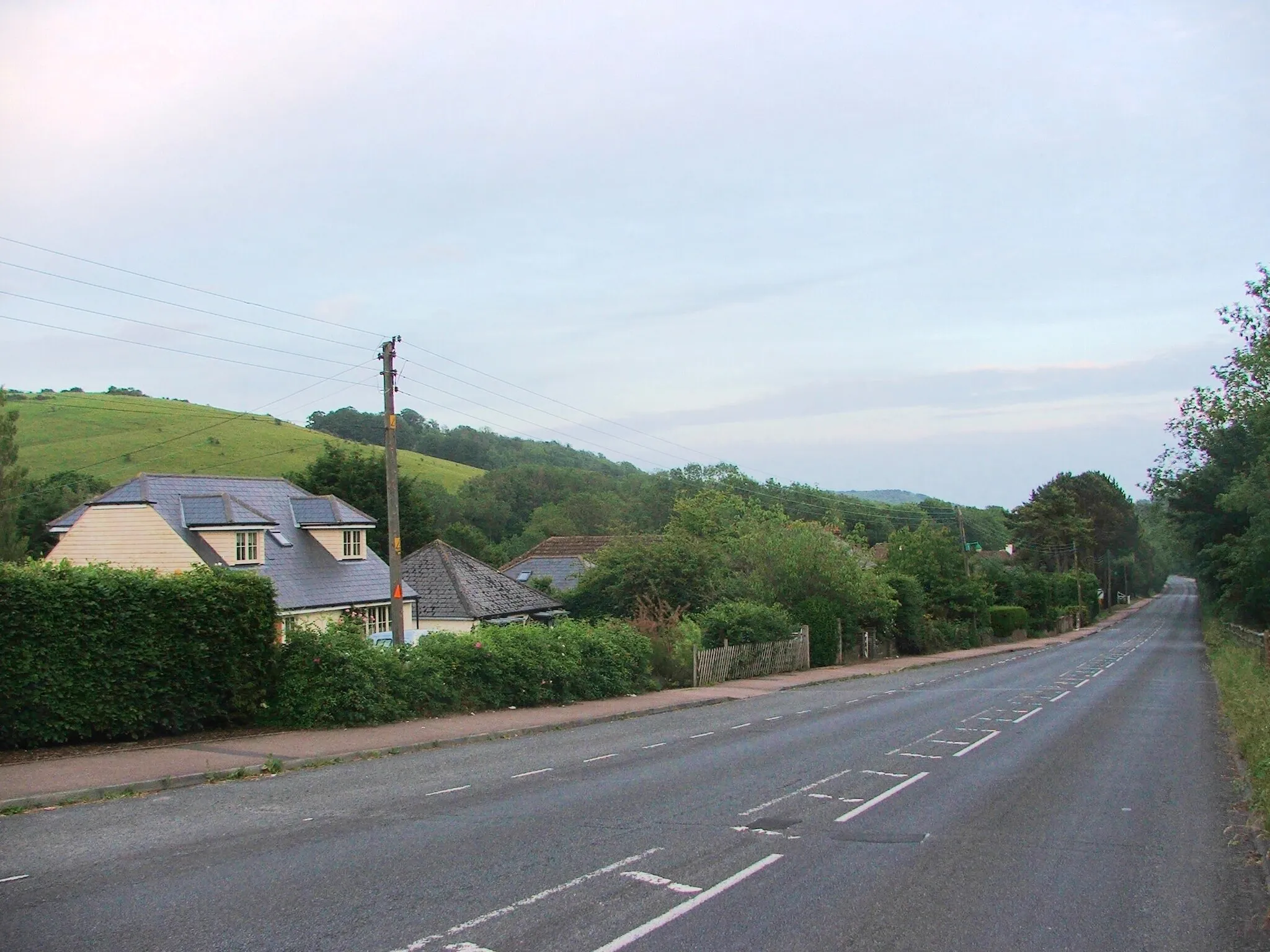 Photo showing: Bosney Banks, Lydden