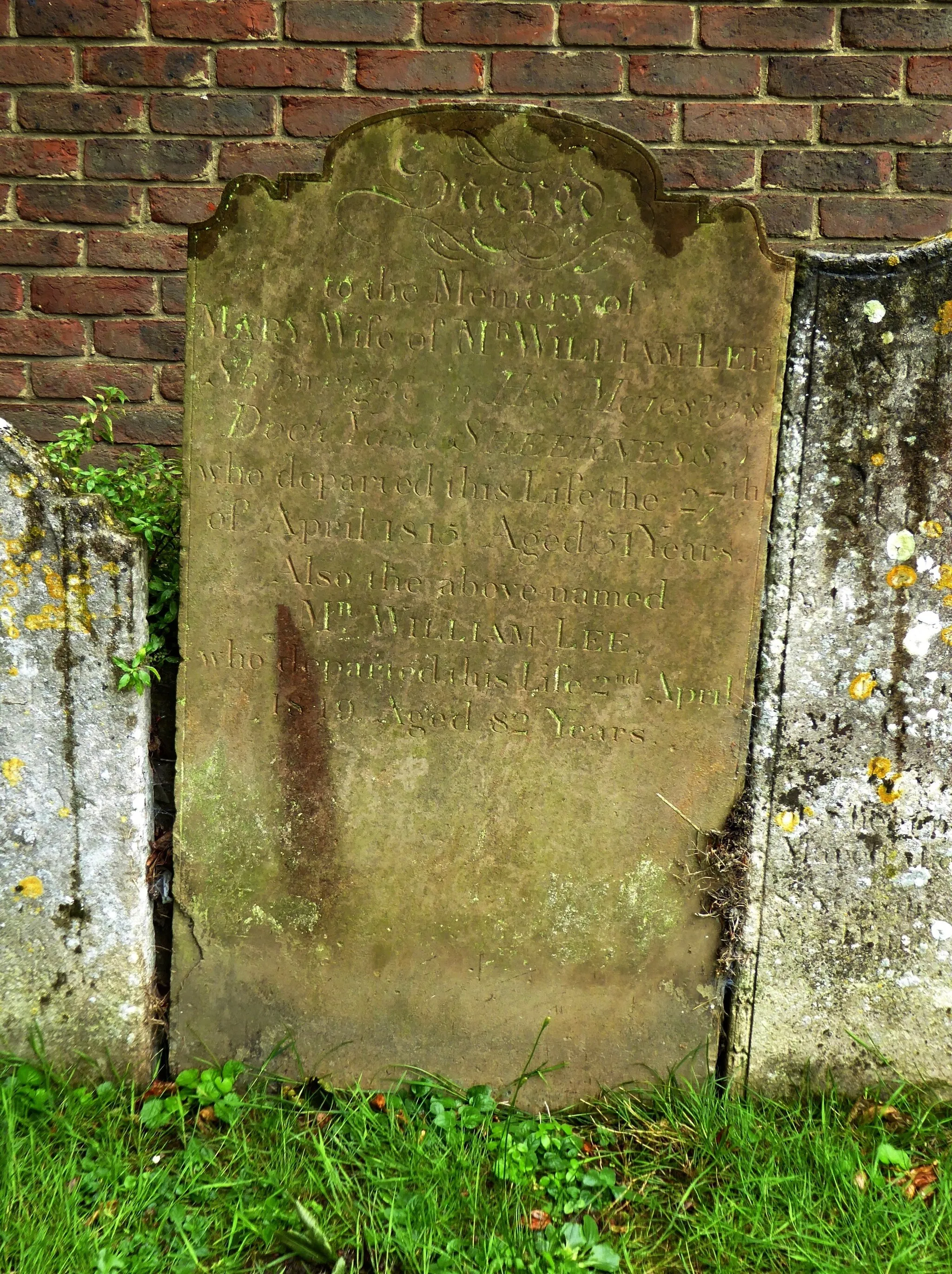 Photo showing: Nautical headstone at Minster Abbey
