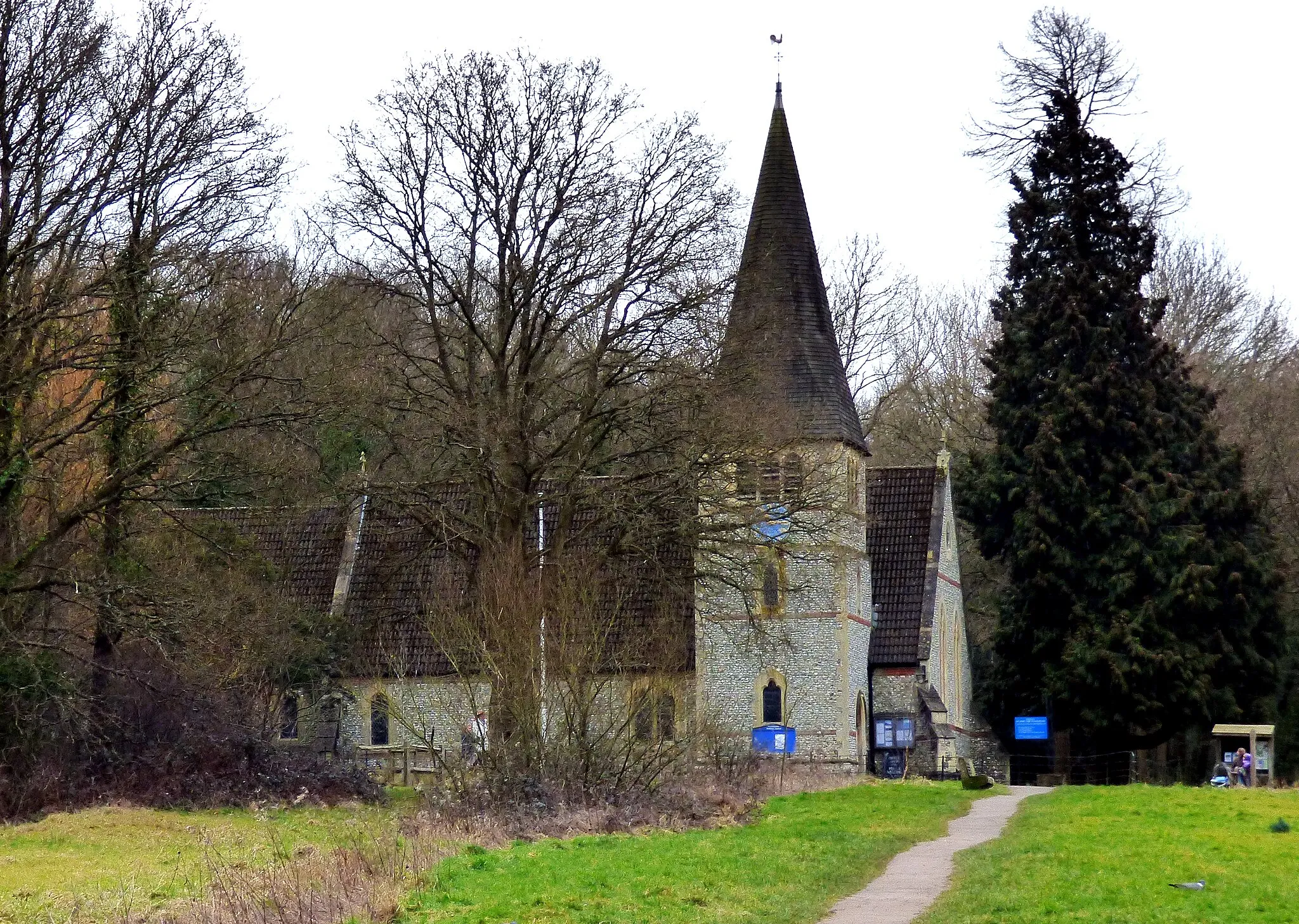 Photo showing: North Holmwood, Surrey:  St. John's Church