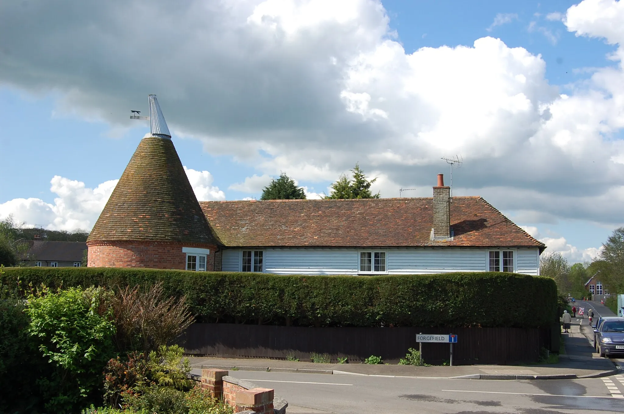 Photo showing: Forgefield Oast, Bethersden