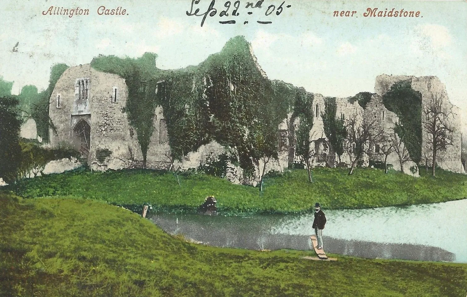 Photo showing: Postcard of Allington Castle, 1905.