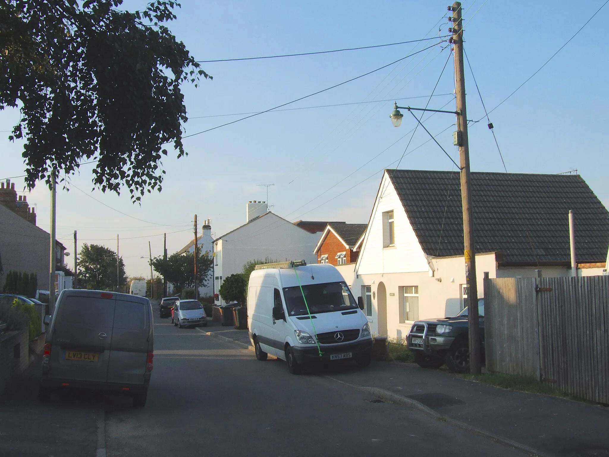 Photo showing: Ash Road, Hawley