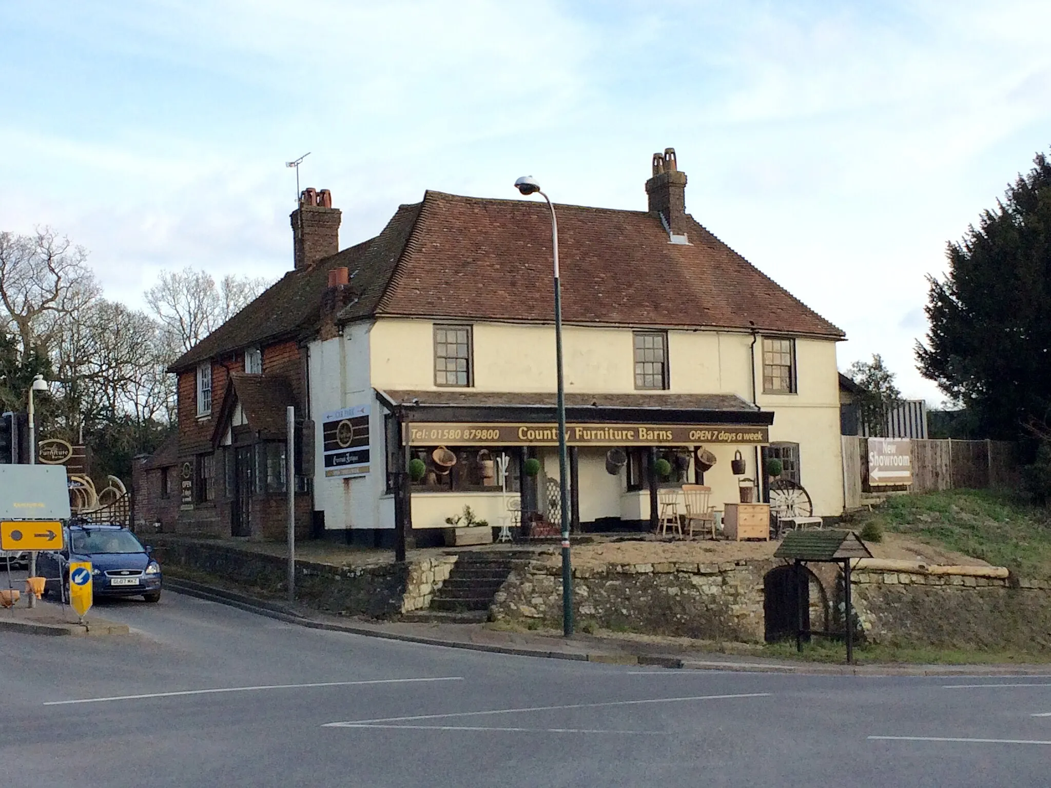 Photo showing: The Hare & Hounds, Flimwell