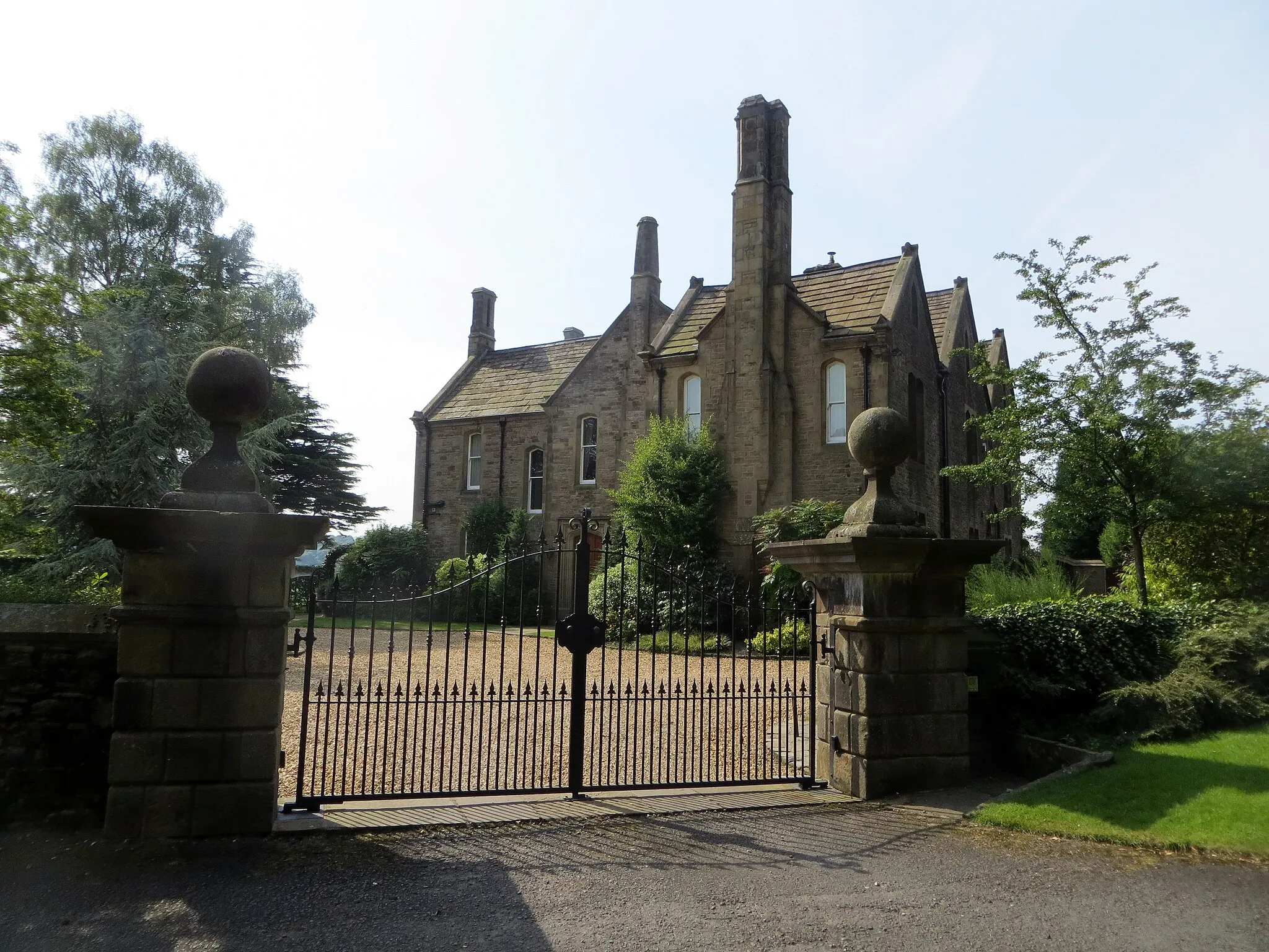 Photo showing: Hothersall Hall