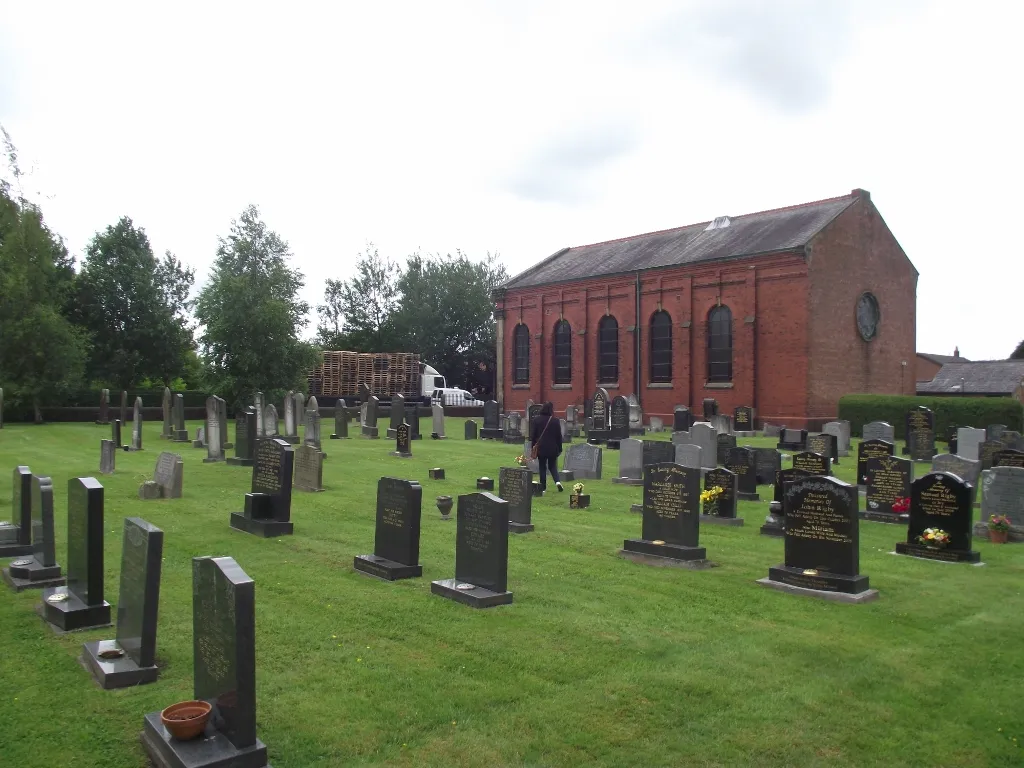 Photo showing: Bretherton Congregational Church