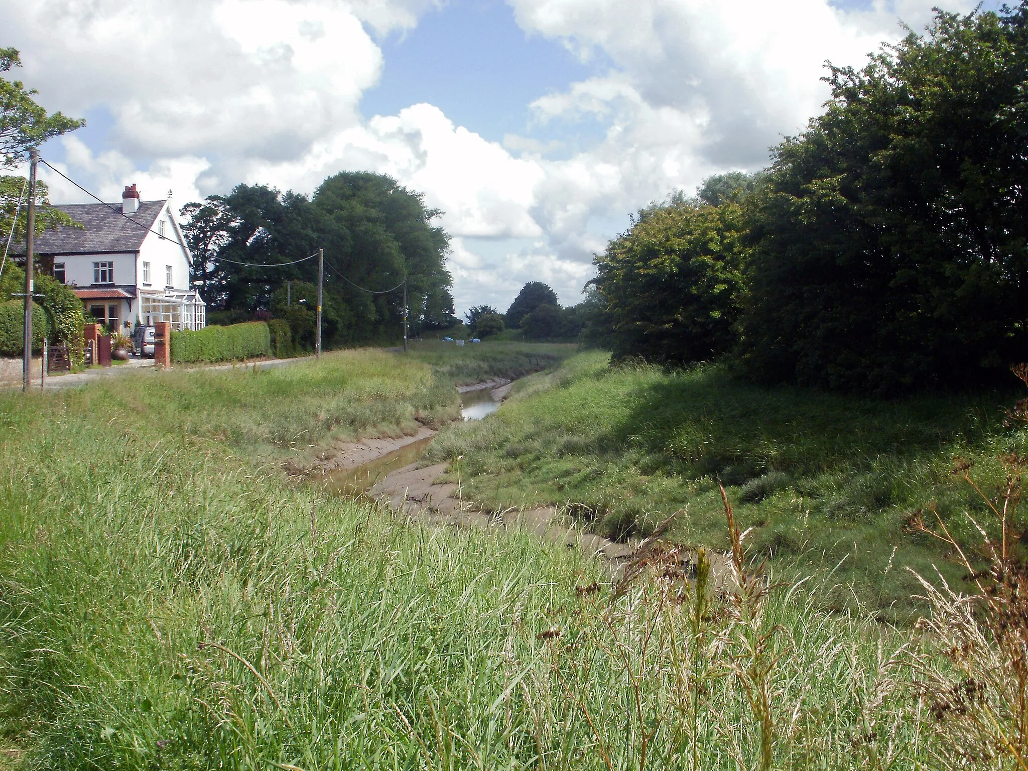 Photo showing: Skippool Creek, a stream in Thornton, Lancashire, England.
