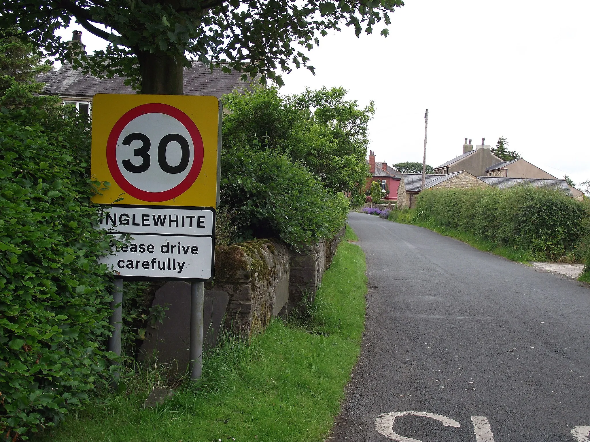 Photo showing: Arriving at Inglewhite