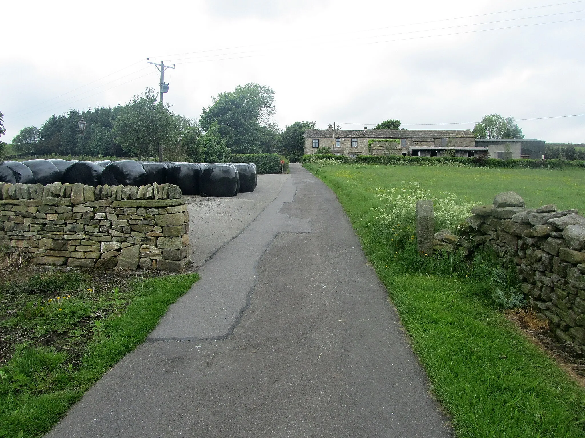 Photo showing: Ascending towards Jerusalem Farm