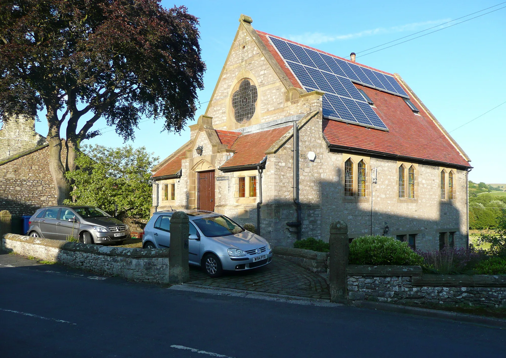 Photo showing: Converted chapel, Main Street, Austwick