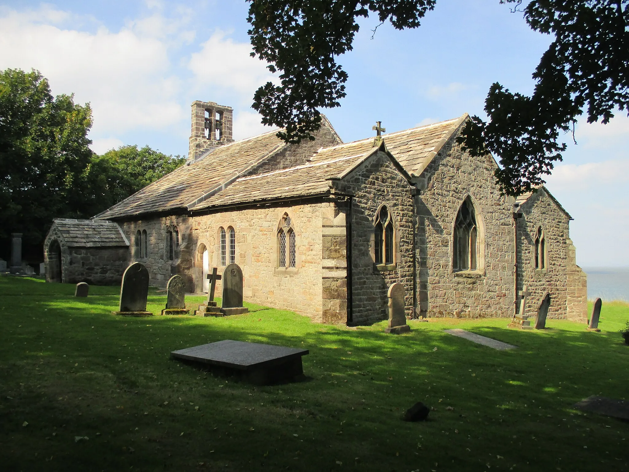 Photo showing: St. Peter's Church, Heysham, photographed from the south-east.