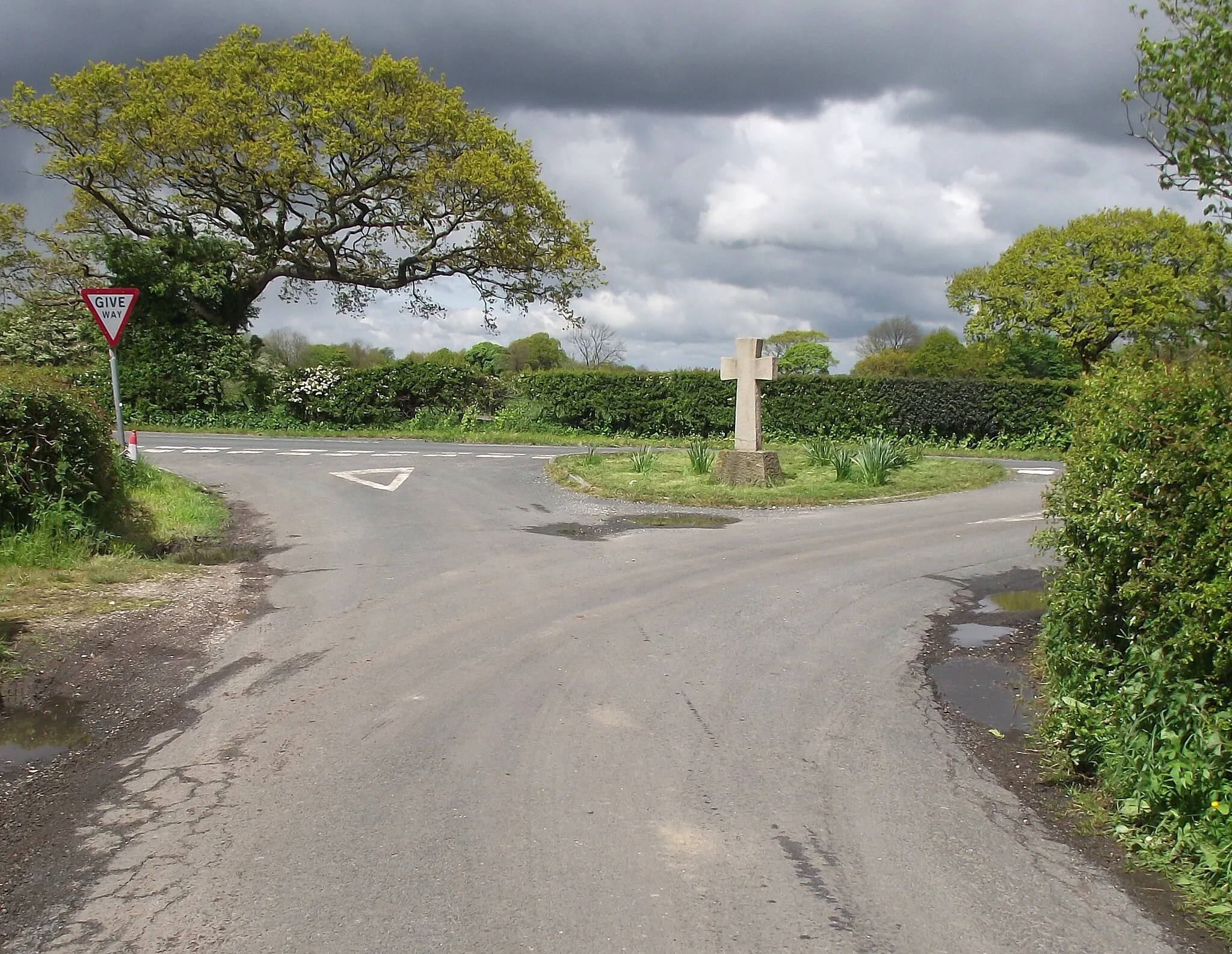 Photo showing: Wayside war memorial