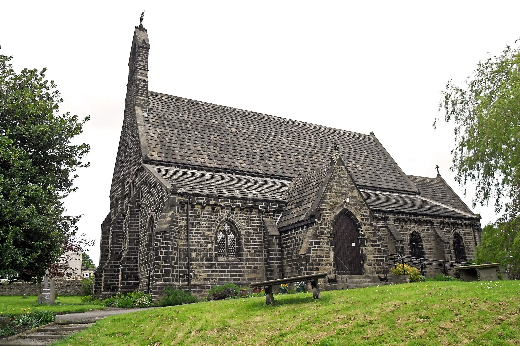 Photo showing: St Luke, East Morton 2