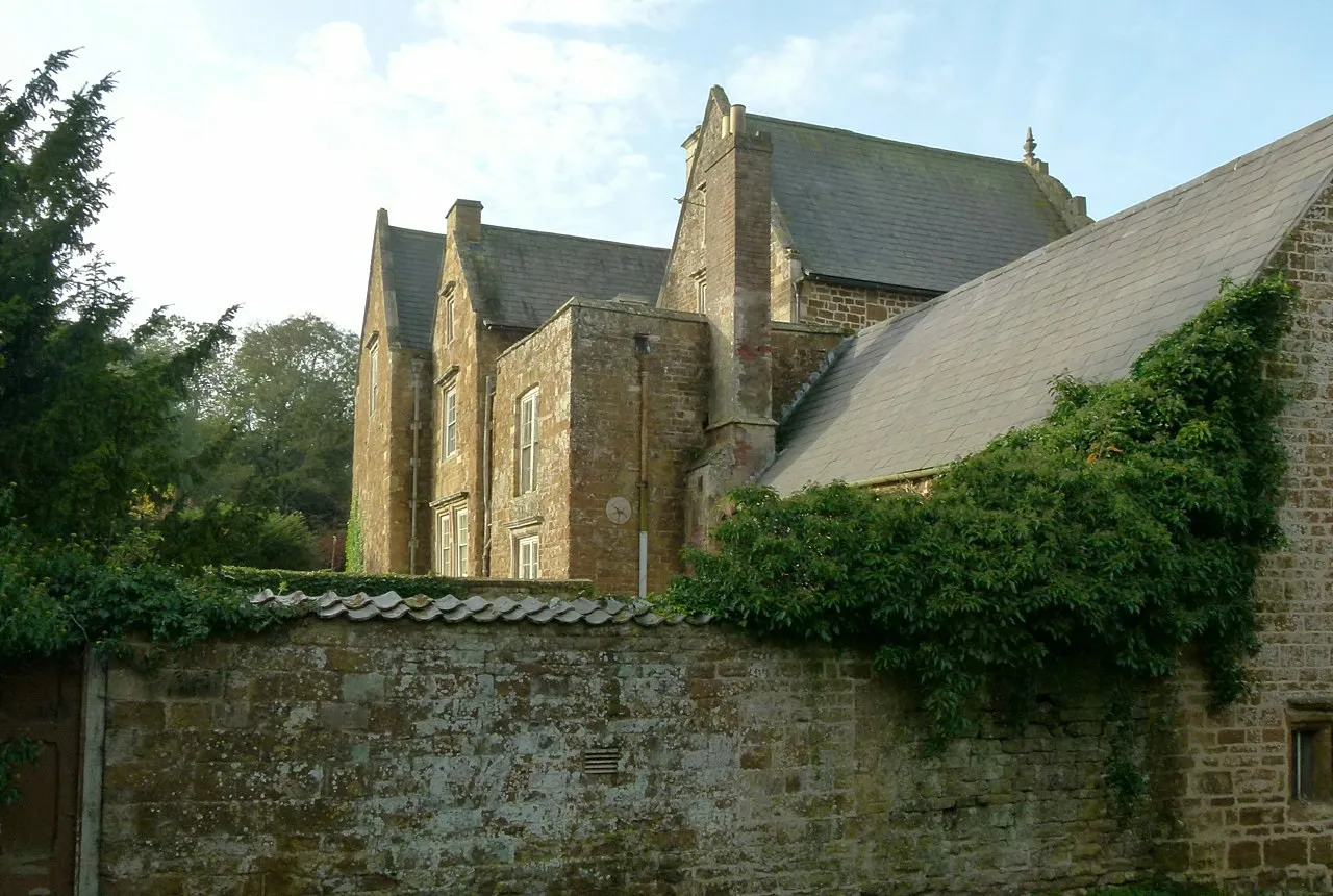 Photo showing: The Hall, Eastwell